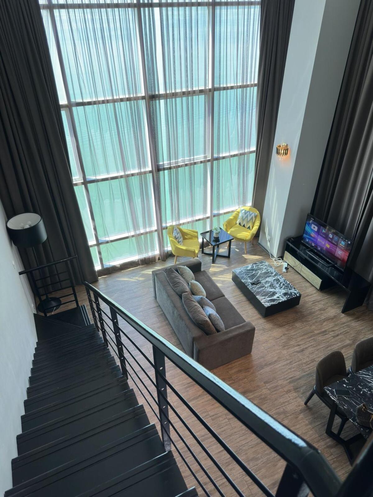 Seaview 2BR Duplex at Maritime Georgetown with Pool & Gym 73A