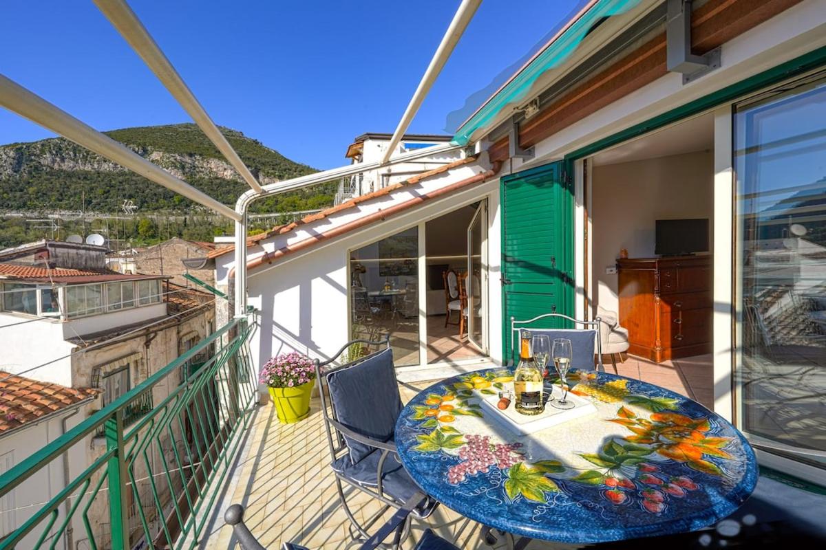 Casa Serì wifi terrace with view, historic center