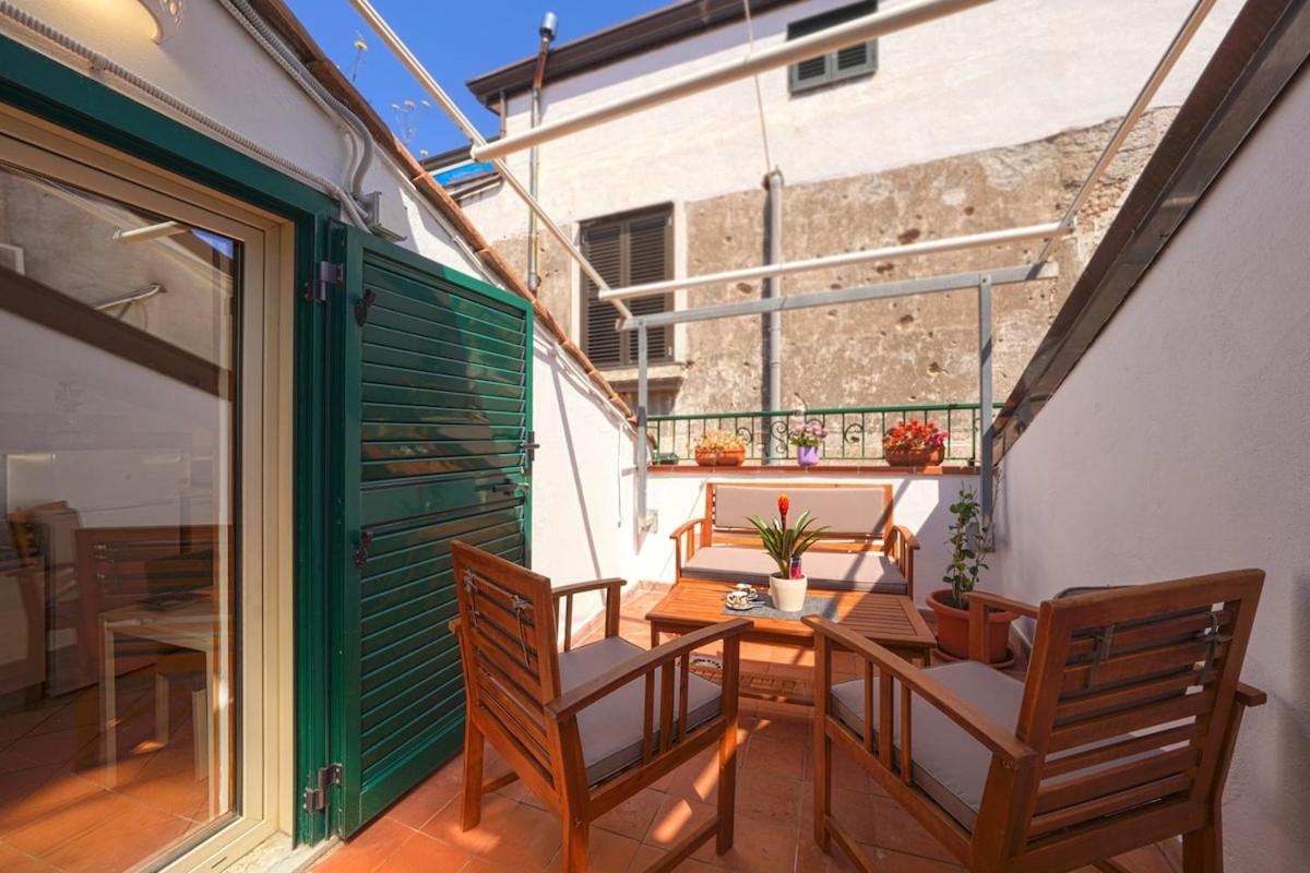 Casa Serì wifi terrace with view, historic center