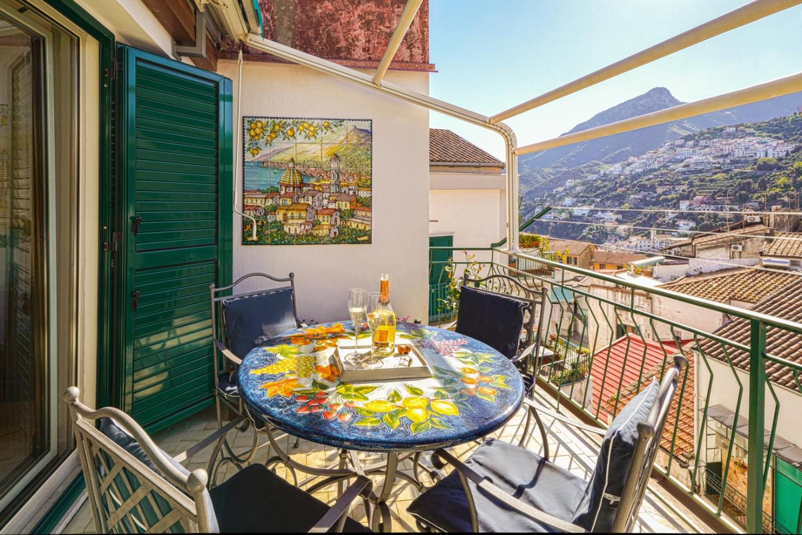 Casa Serì wifi terrace with view, historic center