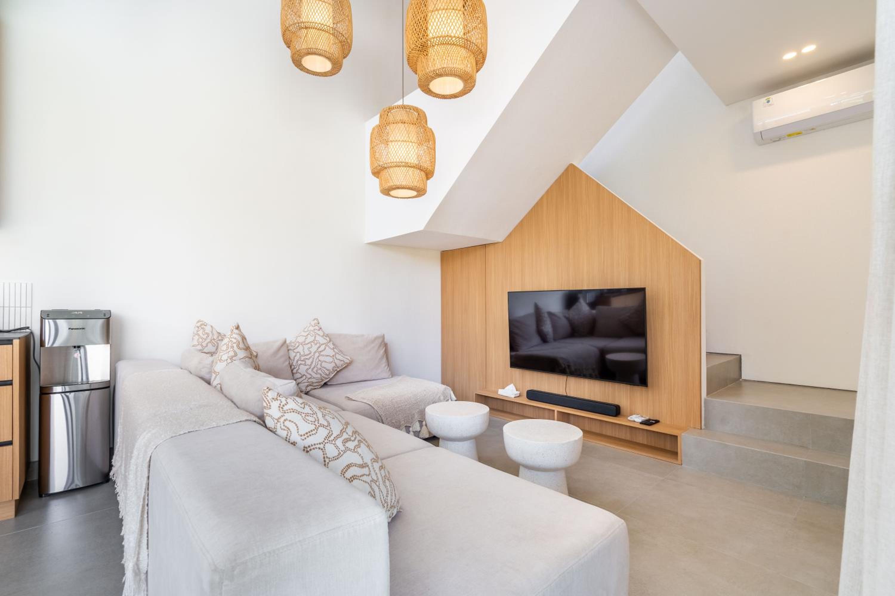 Casa de Stella - New 2BR Luxury retreat Canggu