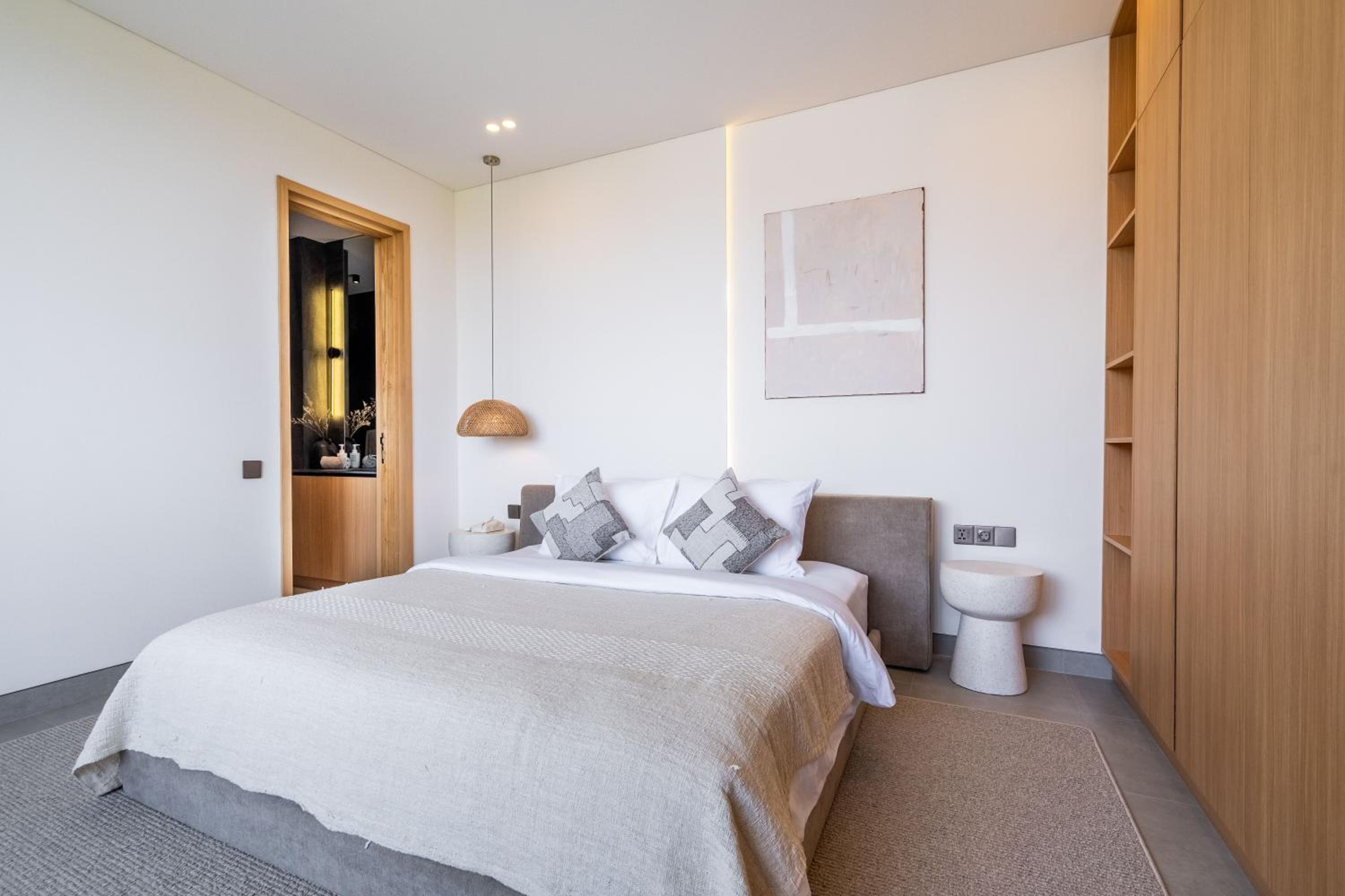 Casa de Stella - New 2BR Luxury retreat Canggu