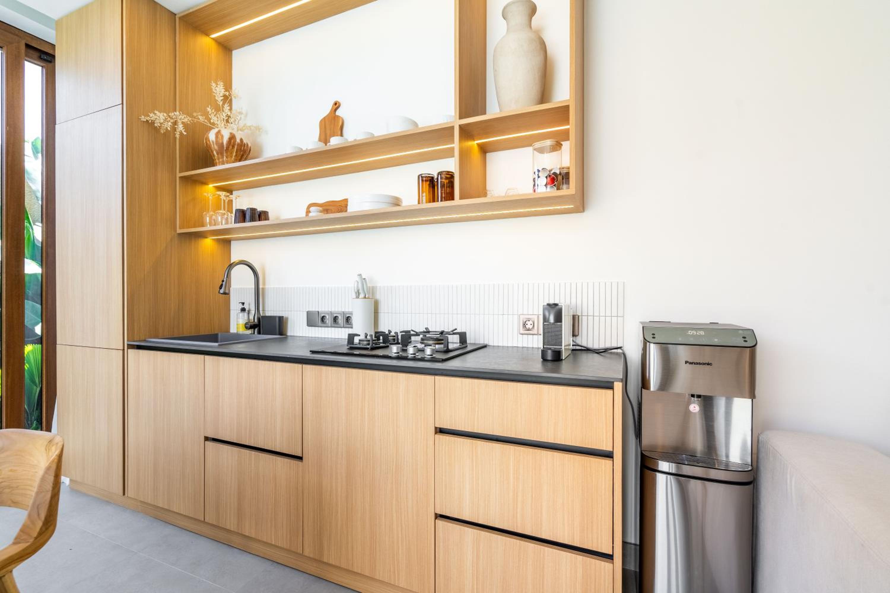 Casa de Stella - New 2BR Luxury retreat Canggu