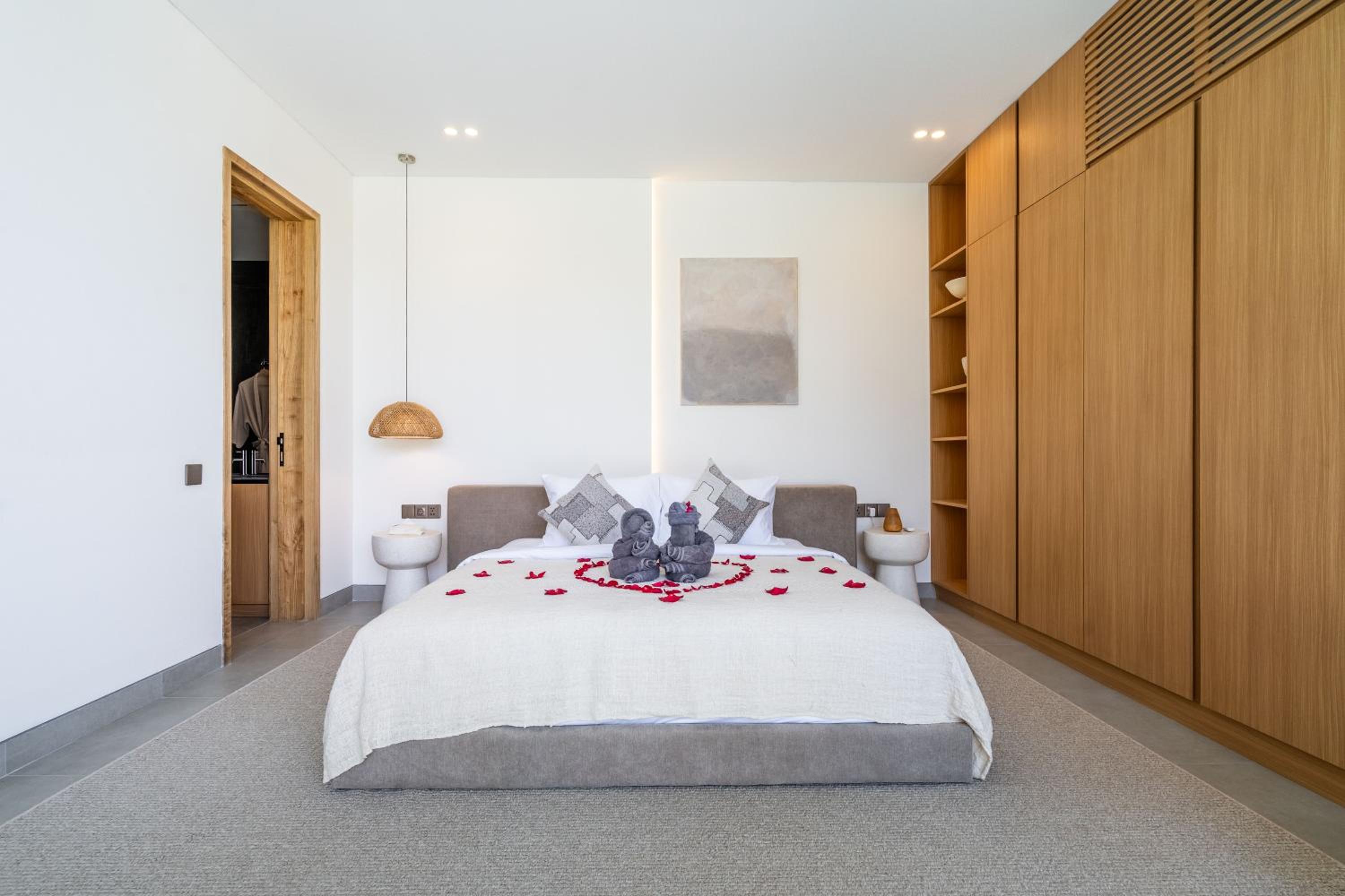 Casa de Stella - New 2BR Luxury retreat Canggu