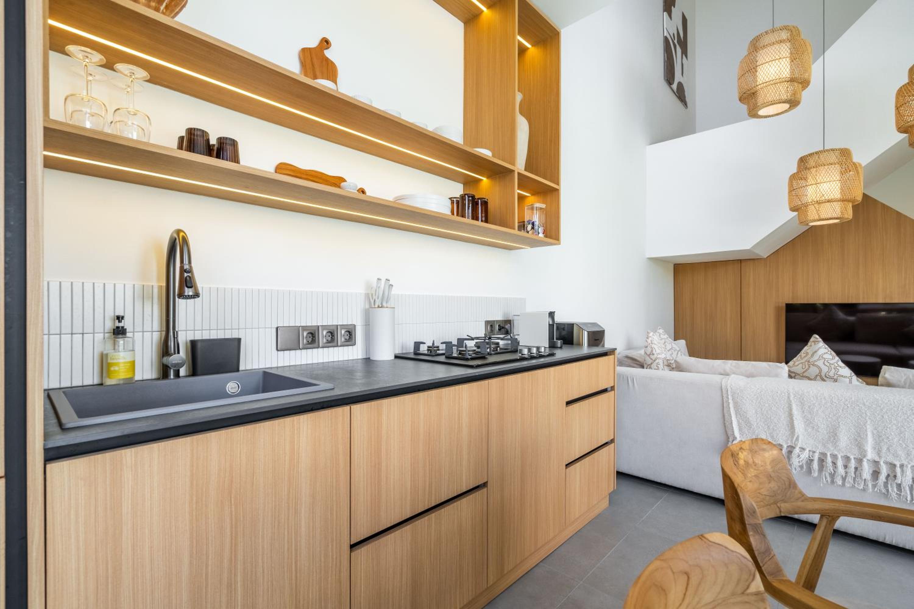 Casa de Stella - New 2BR Luxury retreat Canggu