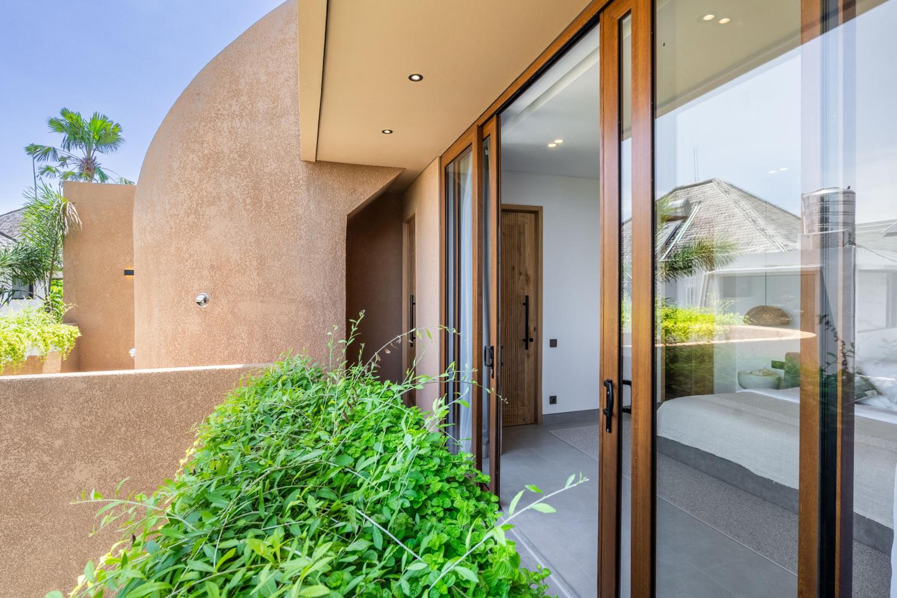 Casa de Stella - New 2BR Luxury retreat Canggu