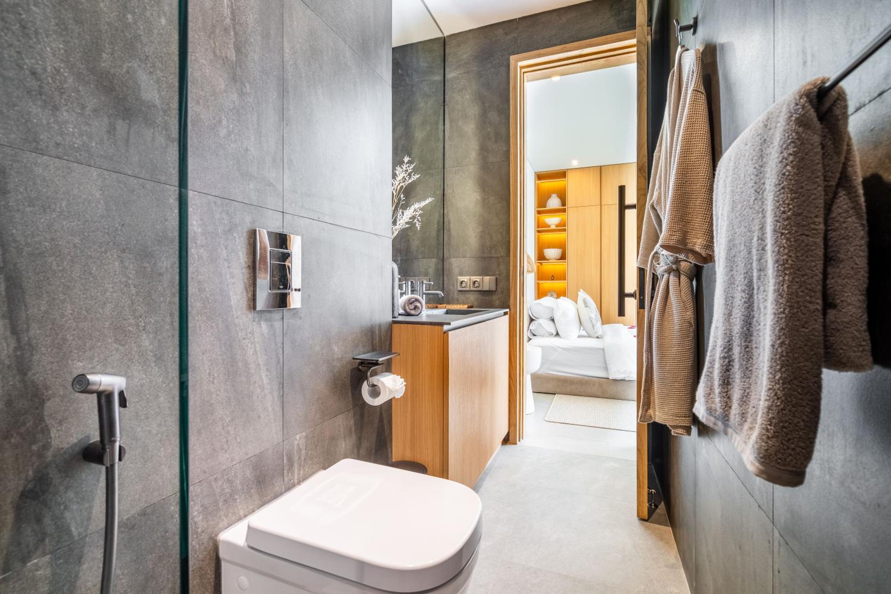 Casa de Stella - New 2BR Luxury retreat Canggu