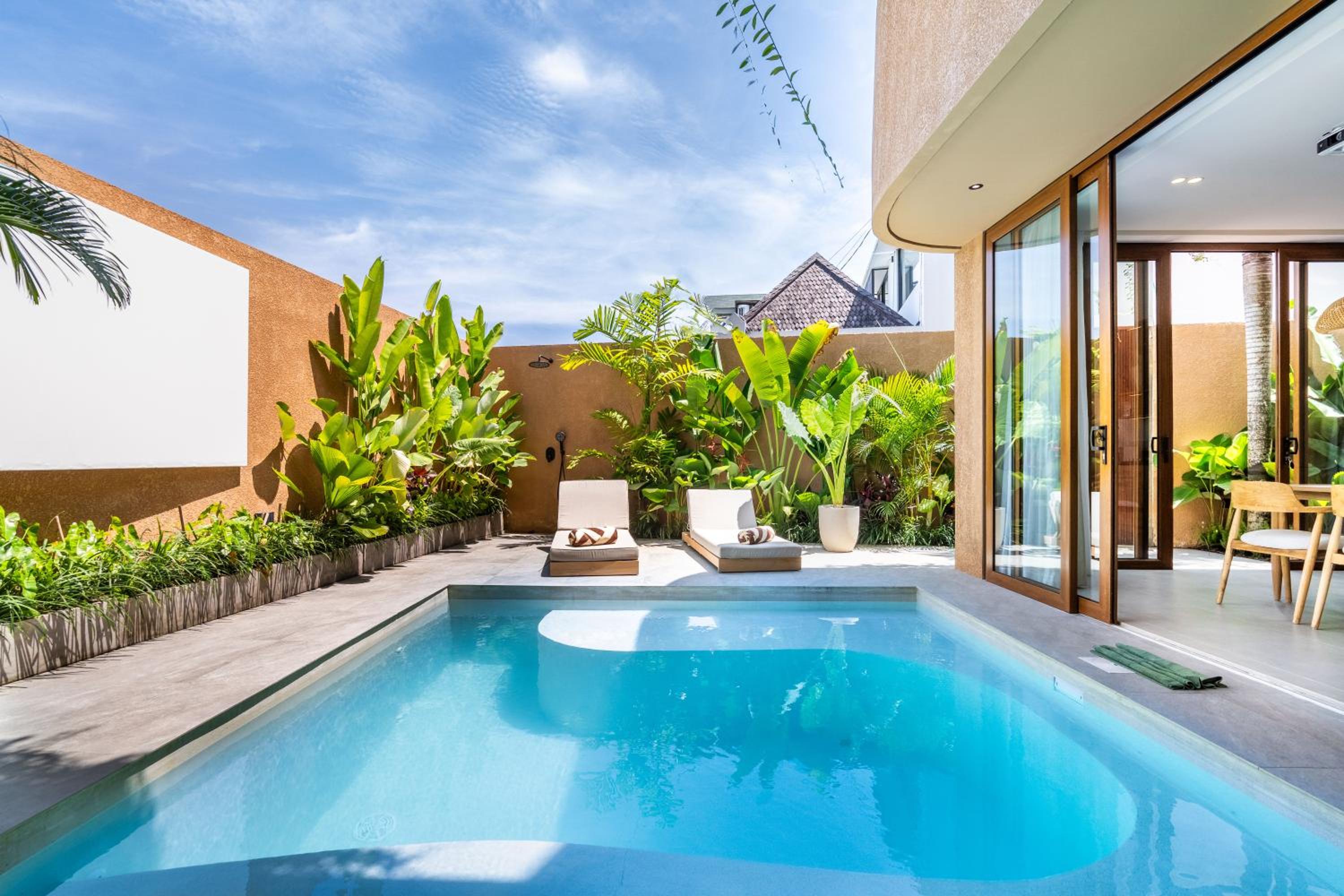 Casa de Stella - New 2BR Luxury retreat Canggu
