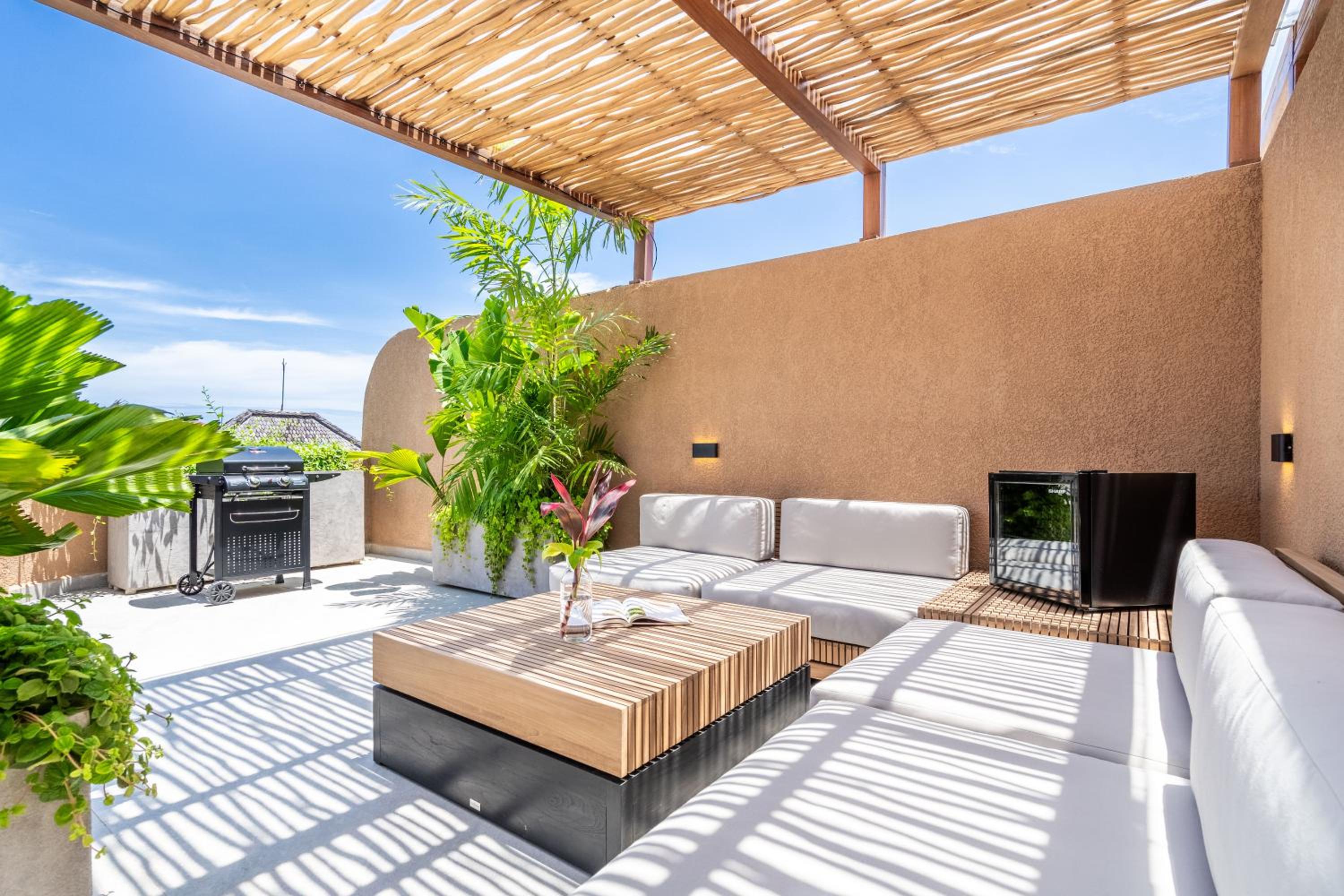 Casa de Stella - New 2BR Luxury retreat Canggu