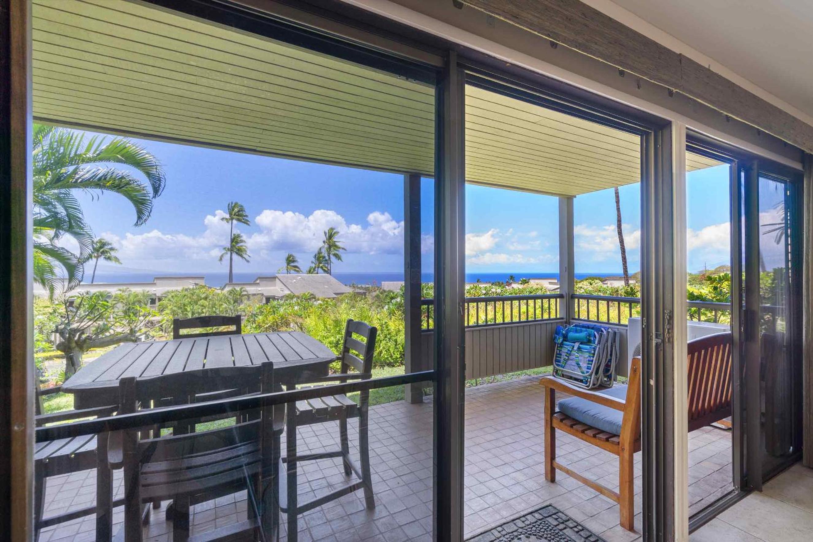 Wailea Ekolu 403, Prime Location, Stunning Ocean Views, Spacious Lanai, Split AC