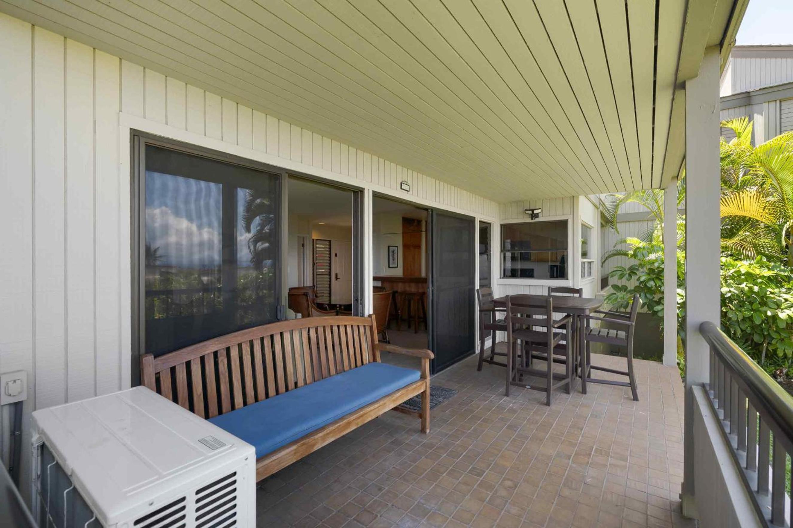 Wailea Ekolu 403, Prime Location, Stunning Ocean Views, Spacious Lanai, Split AC