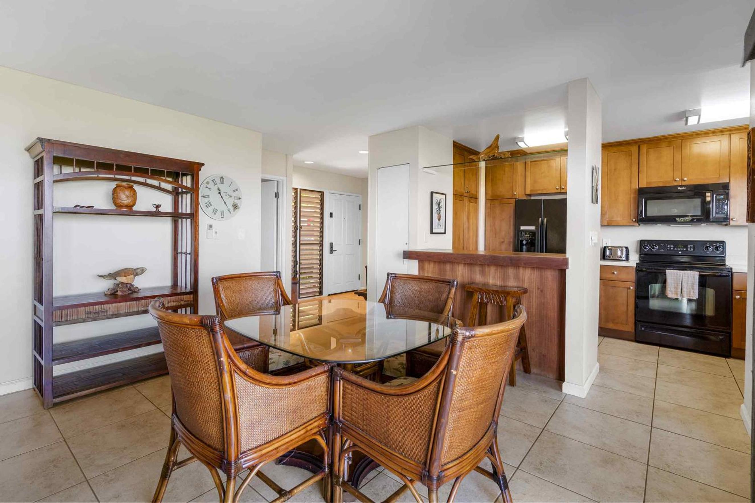 Wailea Ekolu 403, Prime Location, Stunning Ocean Views, Spacious Lanai, Split AC