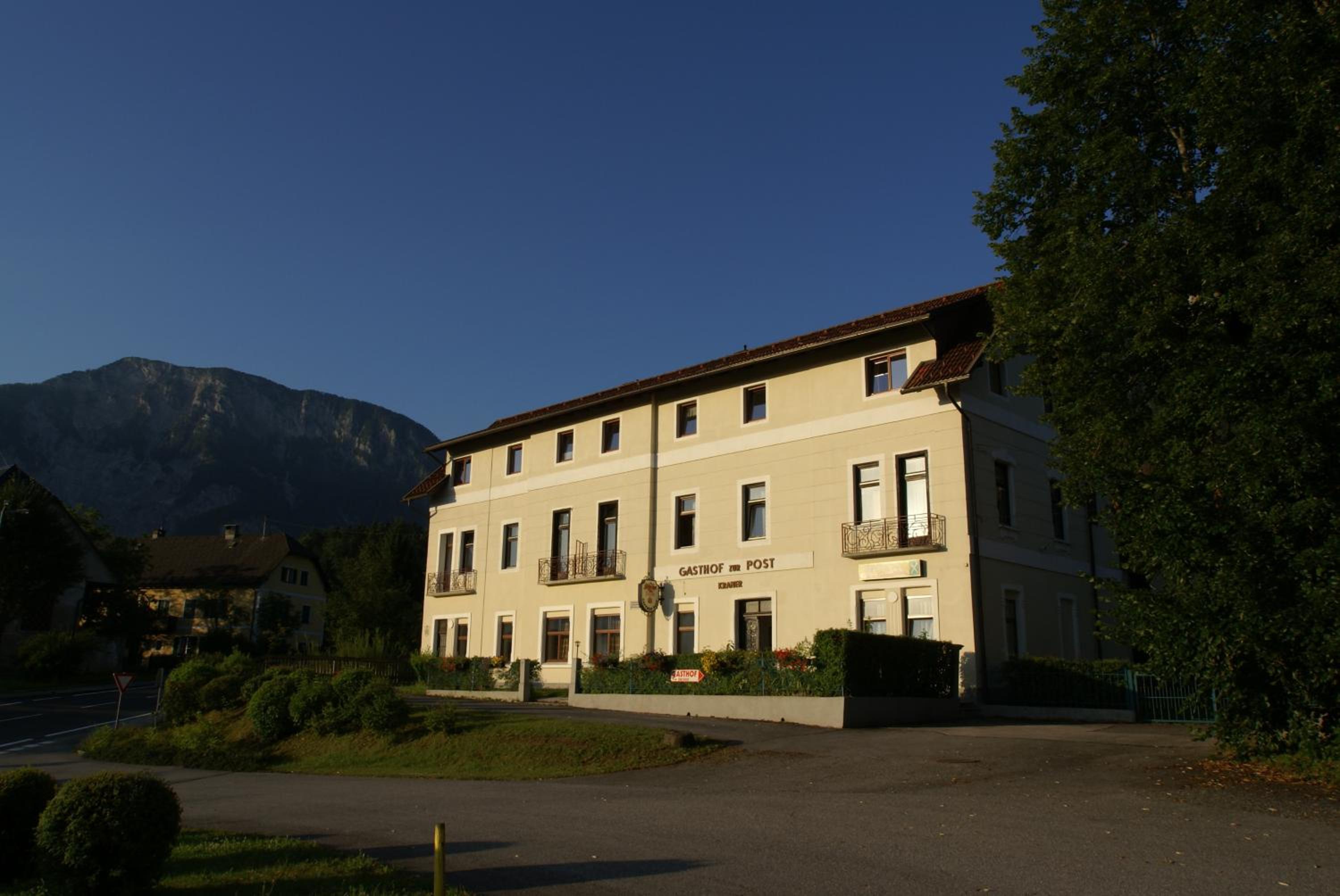 Photo 12