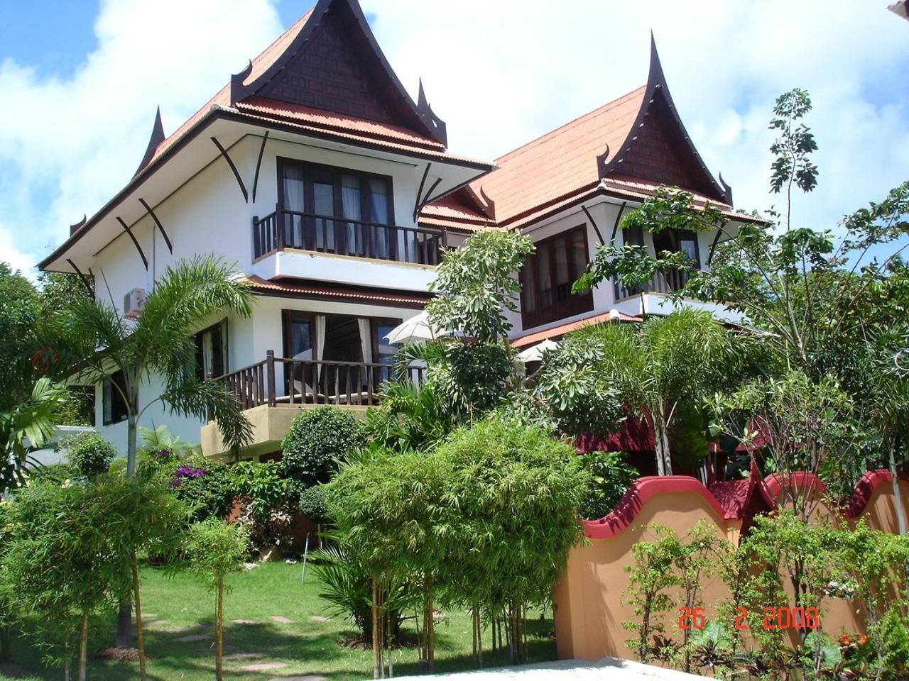 Paradise Island Estate