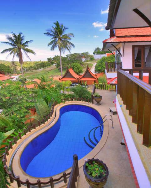 Paradise Island Estate