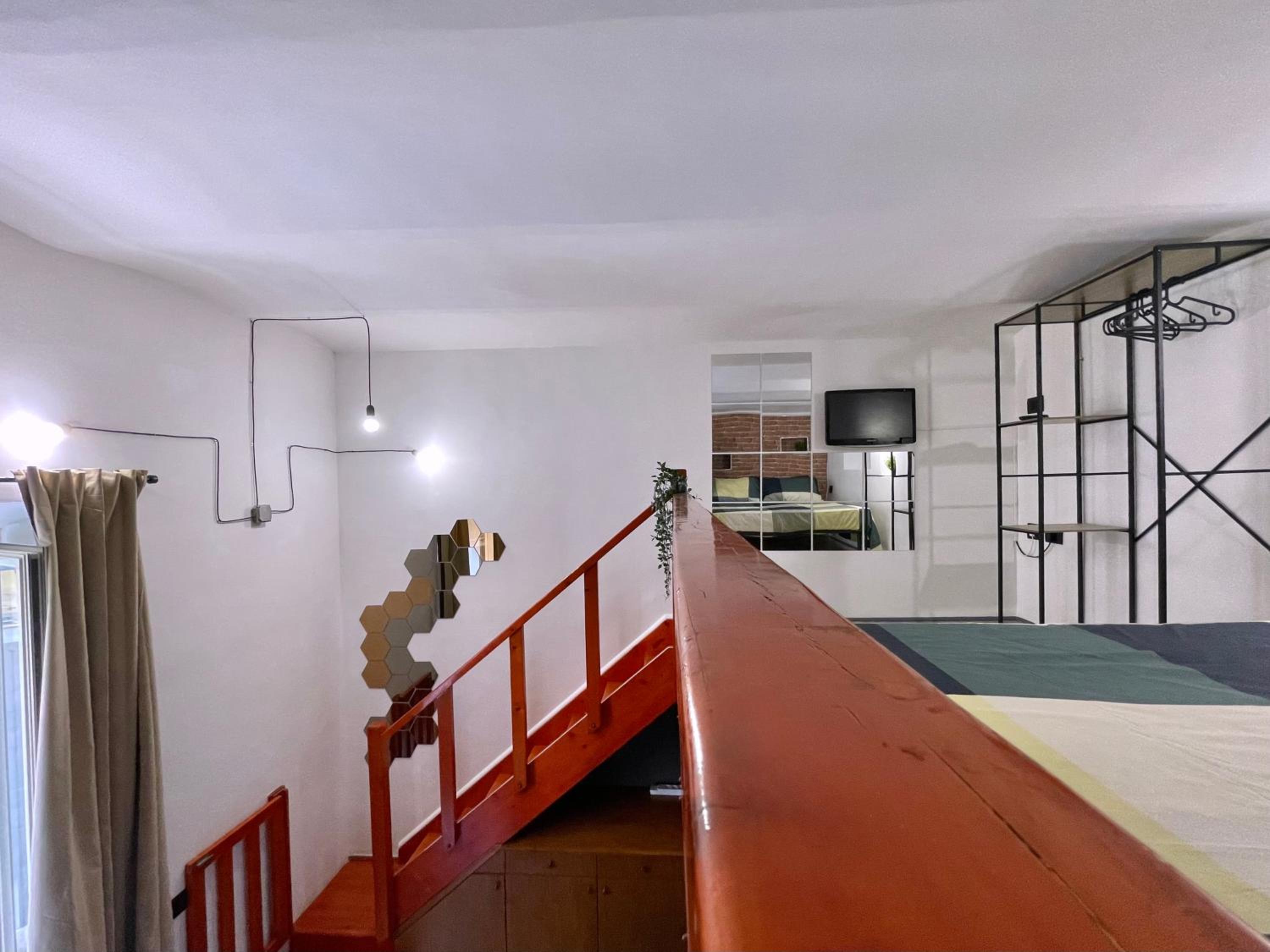 INDUSTRIAL HOUSE NETTUNO - al centro