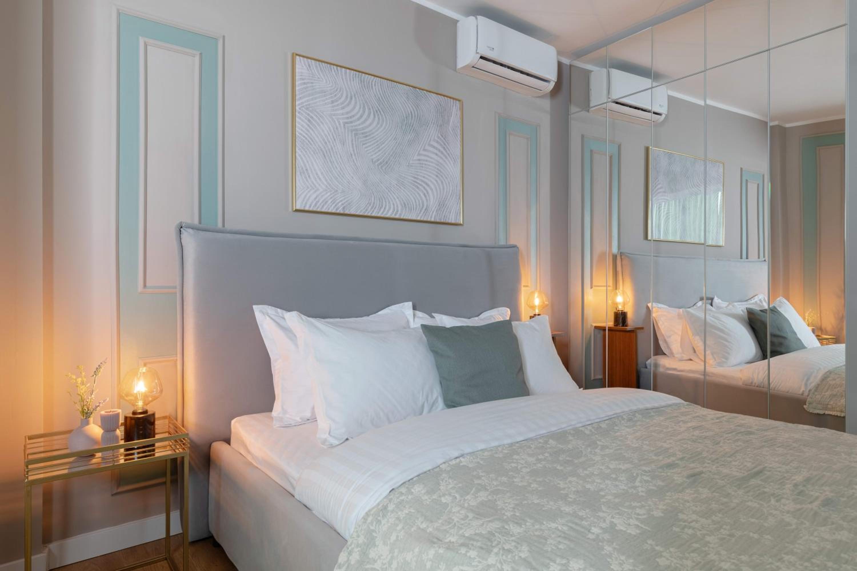 Sublime 1BR on the Park