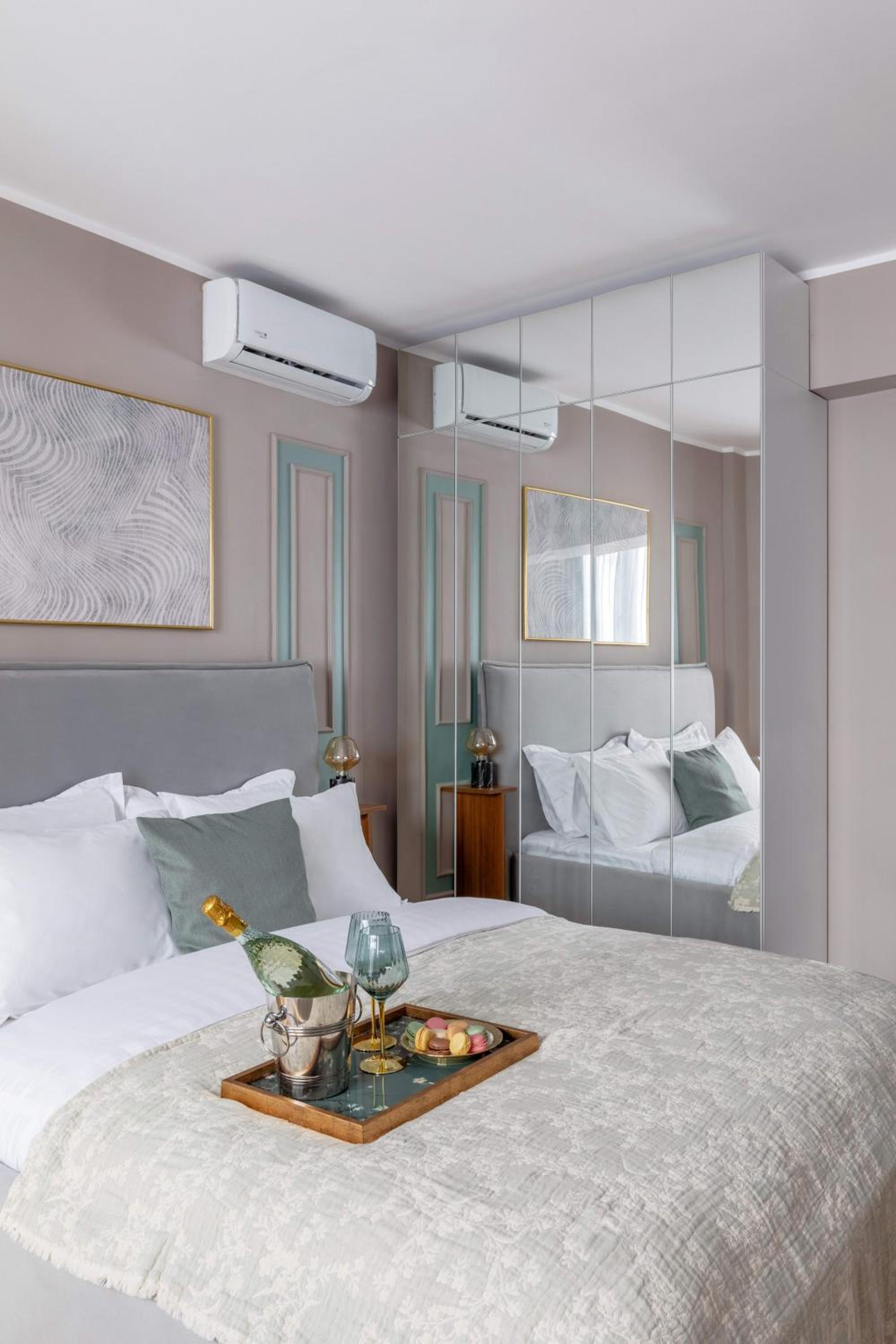 Sublime 1BR on the Park