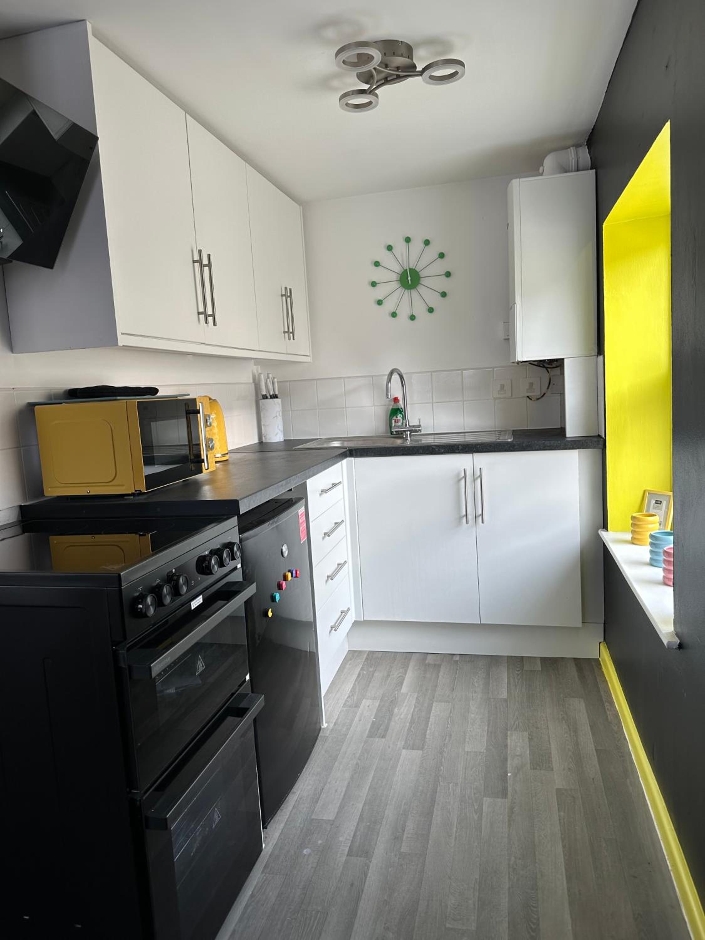 The Board Games Apartments - Brought to you by Coastline Retreats - Themed town centre apartments ALL WITH LUXURY 2 PERSON JACUZZI BATHS - 5 mins walk to t