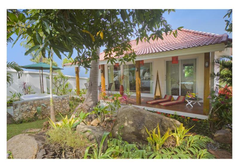 Paradise Island Estate