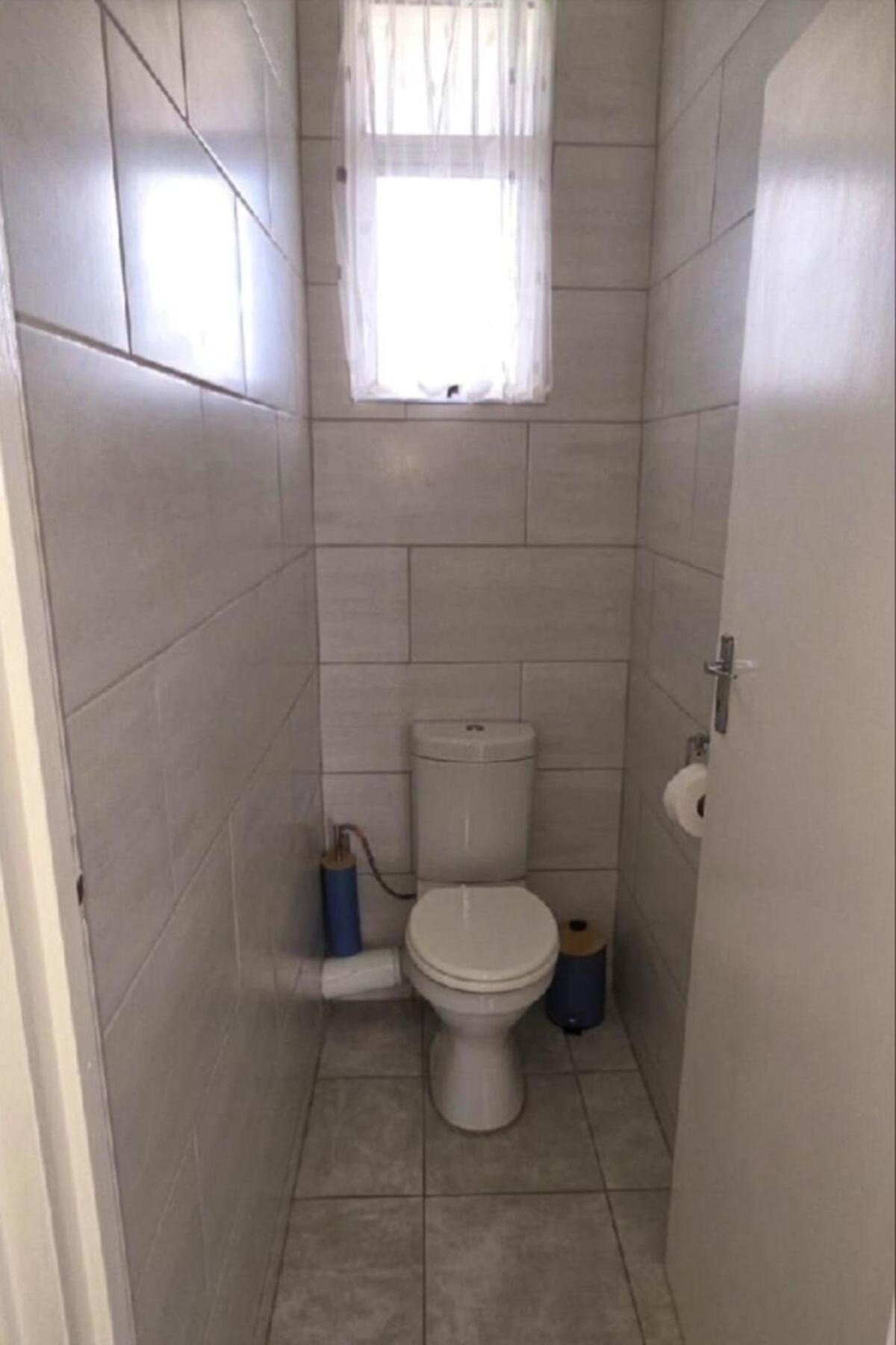 Peacehaven's Top Floor Gem 703