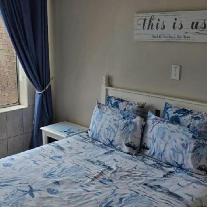 Peacehaven's Top Floor Gem 703
