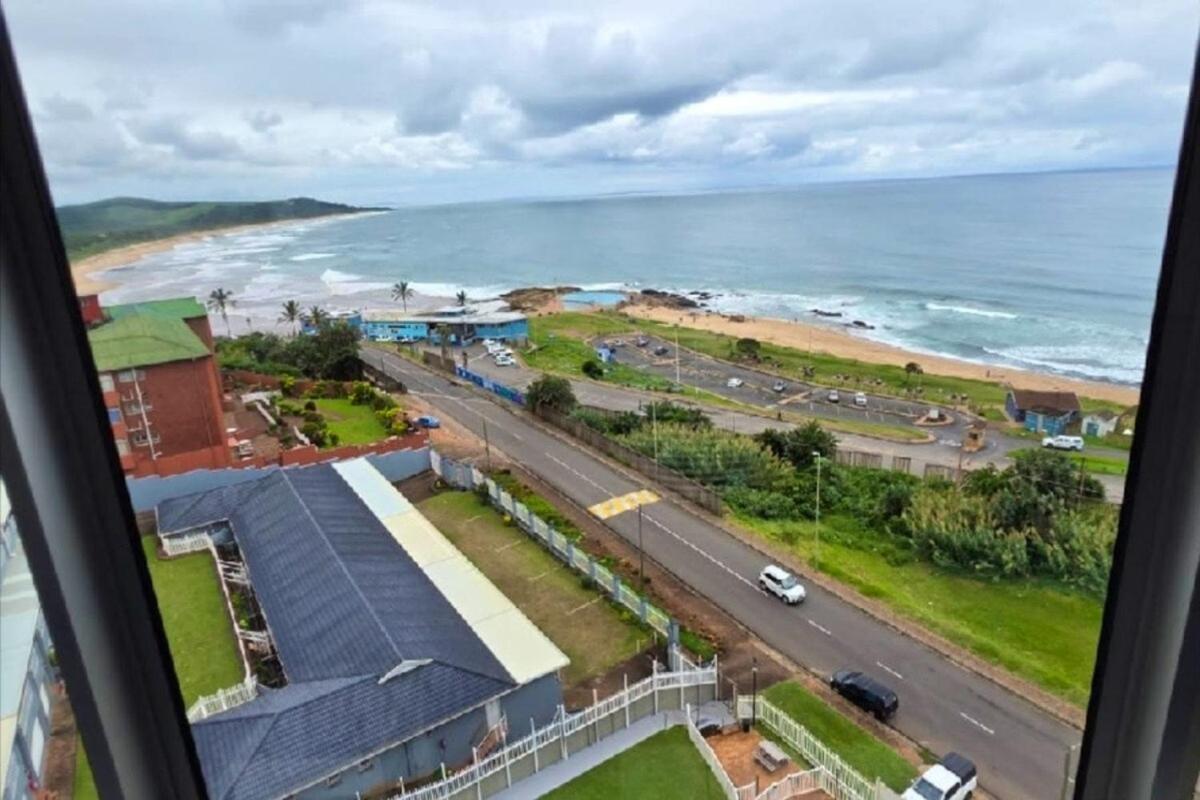 Peacehaven's Top Floor Gem 703