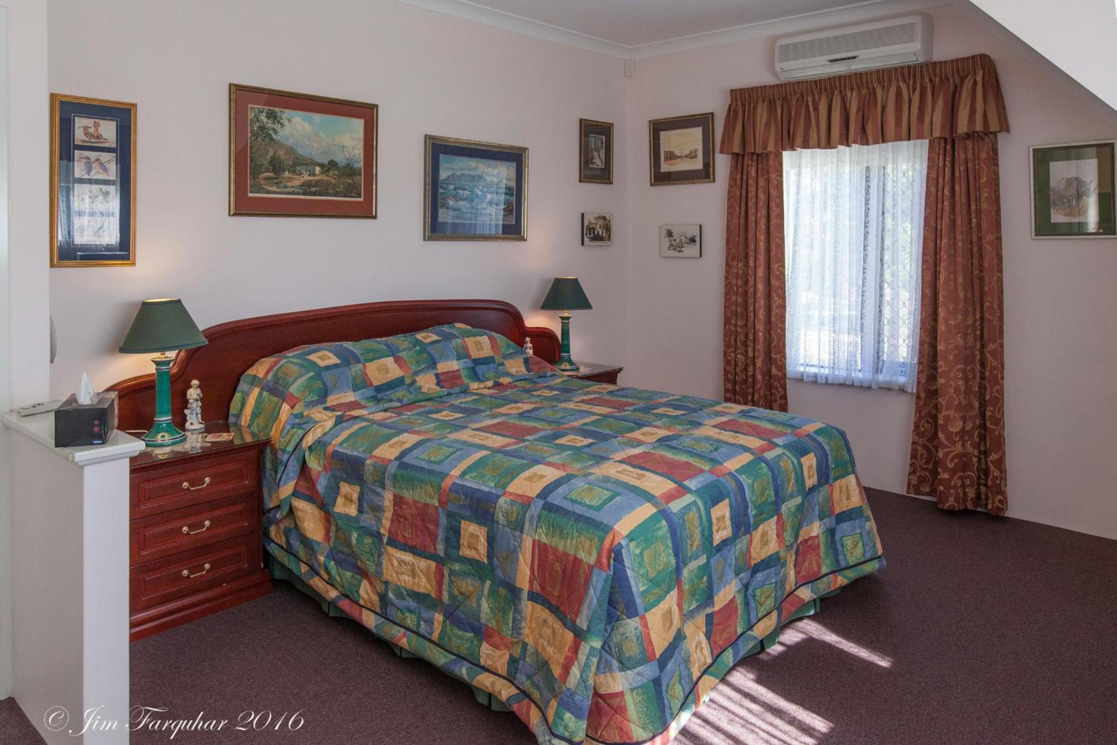 Aarn House B&B Airport Accommodation