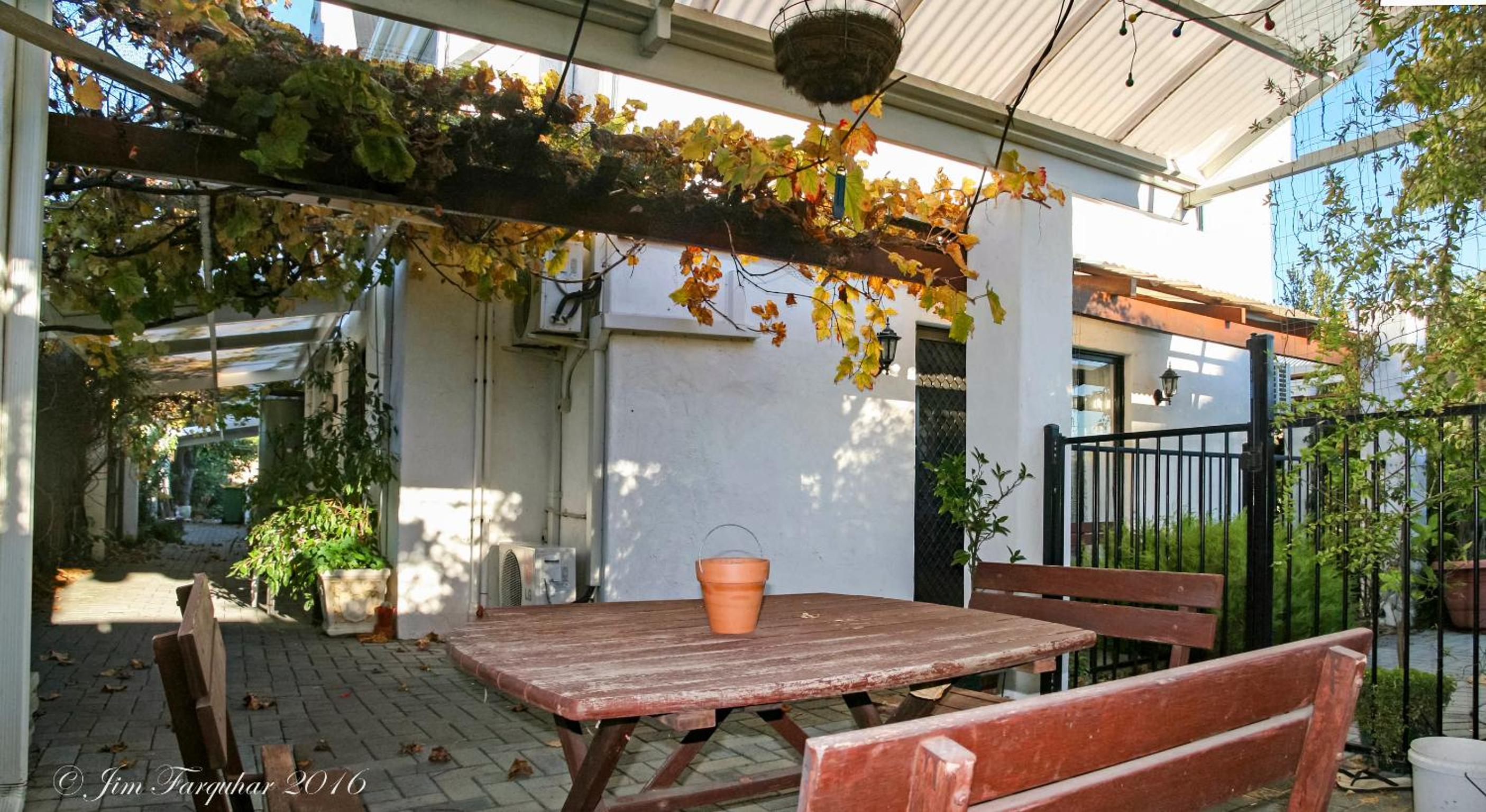 Aarn House B&B Airport Accommodation