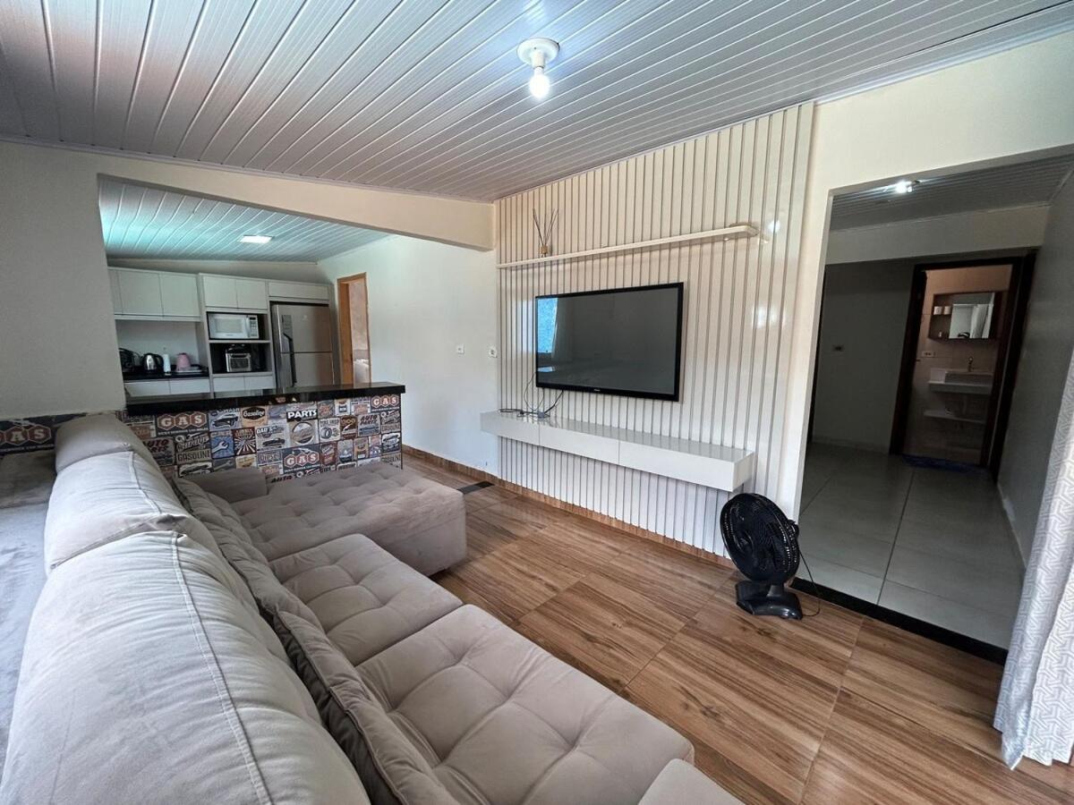 Casa com piscina no Ouro Verde, próx Argentina, Marco 3F e roda gigante