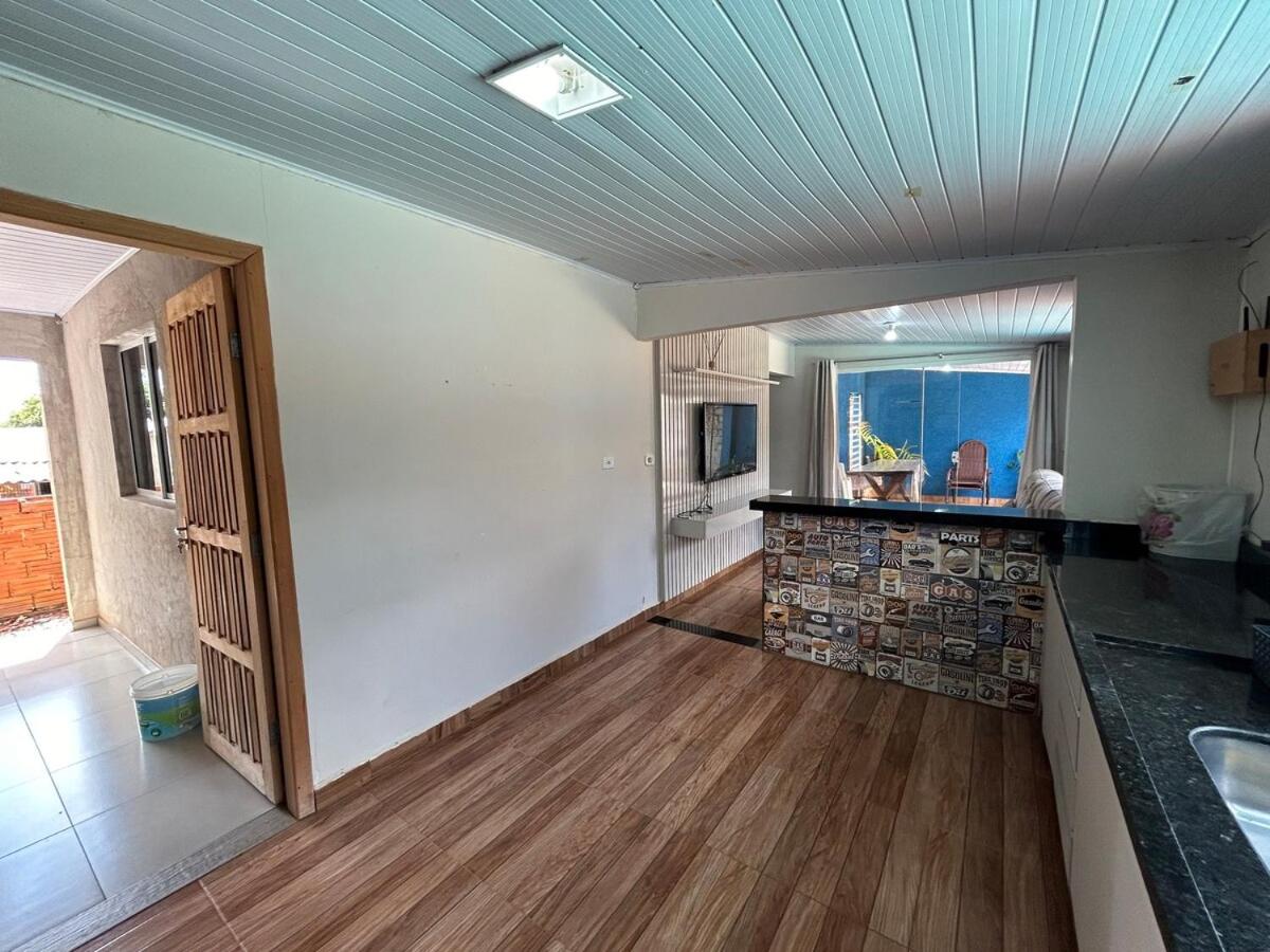 Casa com piscina no Ouro Verde, próx Argentina, Marco 3F e roda gigante
