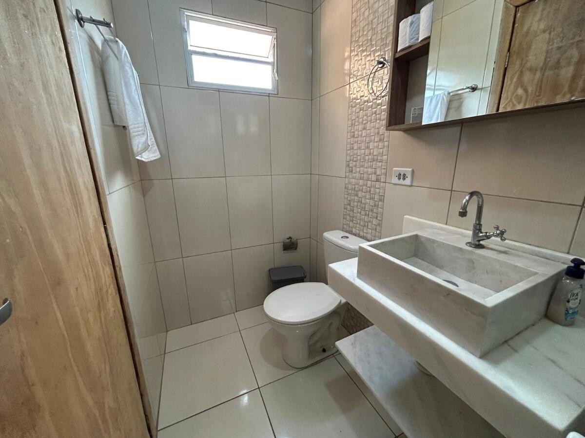 Casa com piscina no Ouro Verde, próx Argentina, Marco 3F e roda gigante