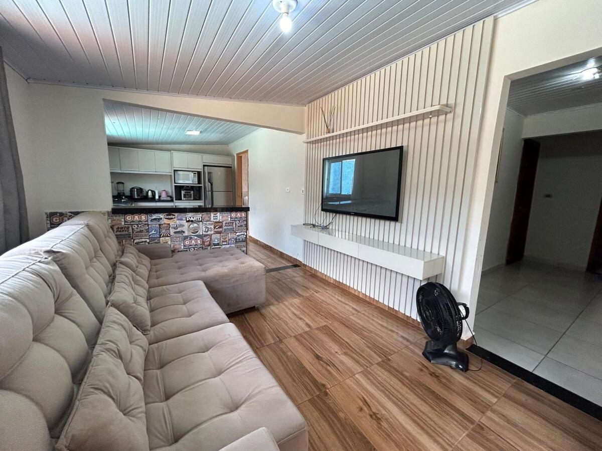 Casa com piscina no Ouro Verde, próx Argentina, Marco 3F e roda gigante