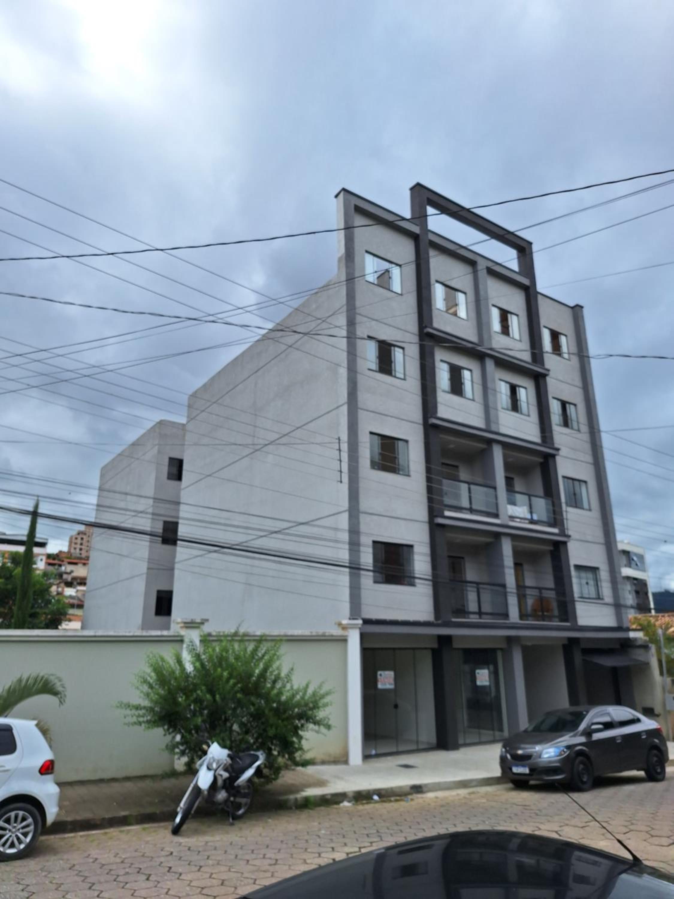 Jeito Mineiro, privacidade para família e grupos -2 quartos- melhor custo-benefício, garagem, sala com cozinha integrada, aconchegante, ambiente moderno e 
