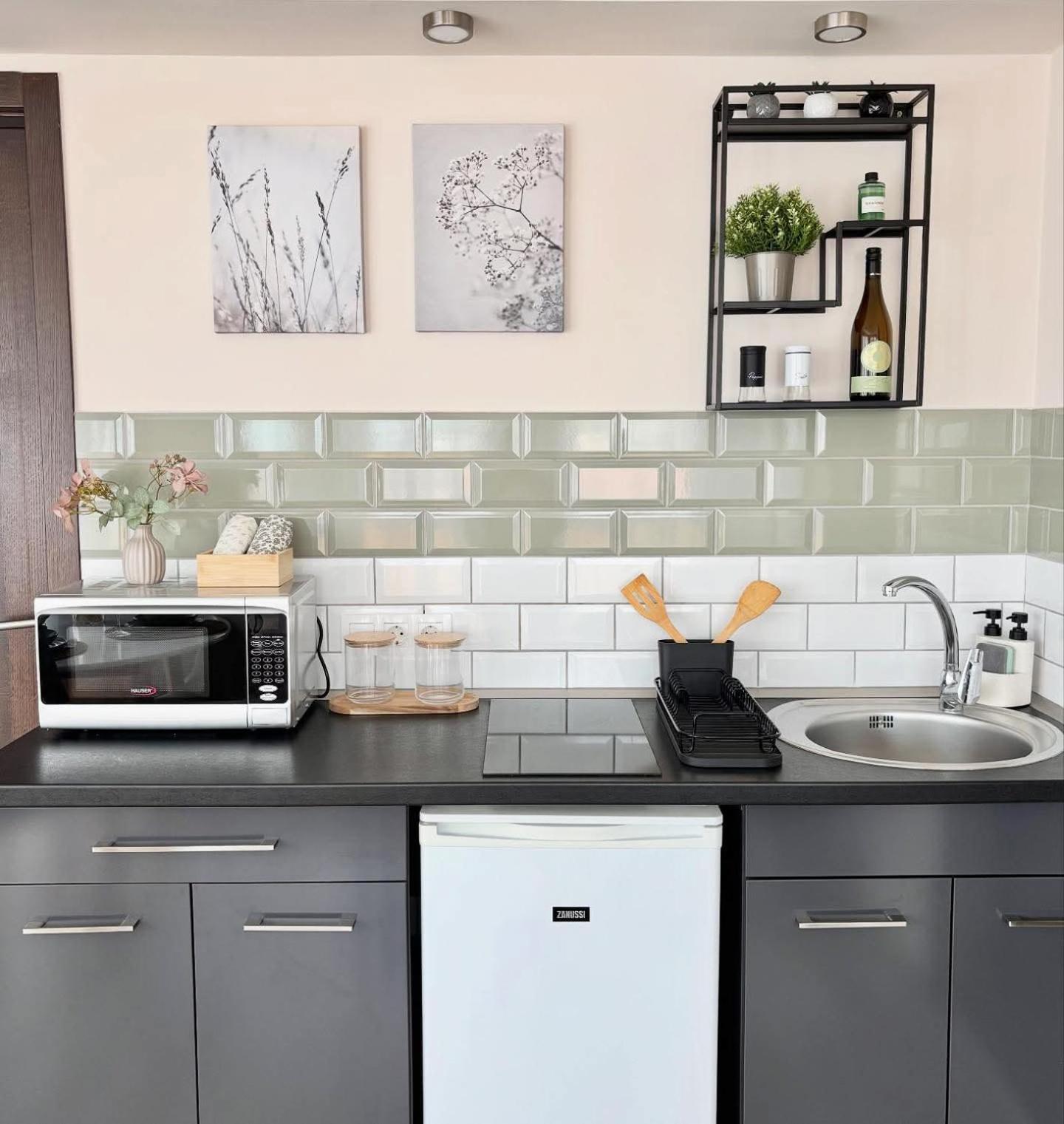 HelloWine Apartman III
