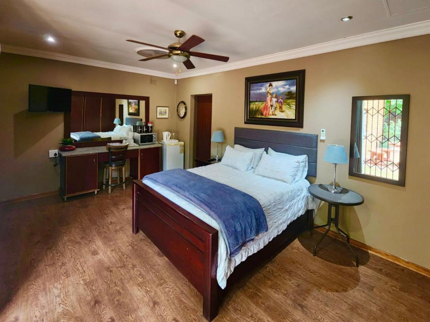Spies Villa - Fast Wi-fi, Netflix, DSTV, Solar, Certified Water System