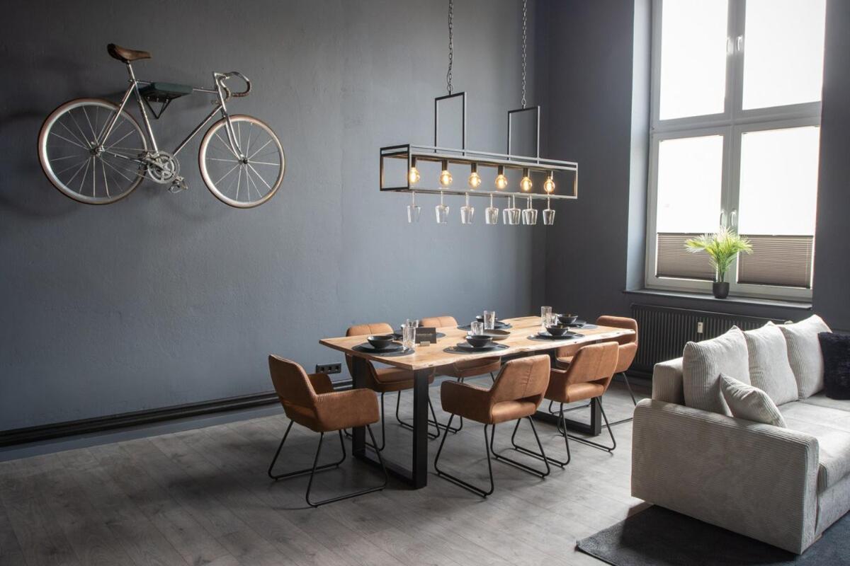 Industrial Loft 1904 - Free Parking - Netflix - Central