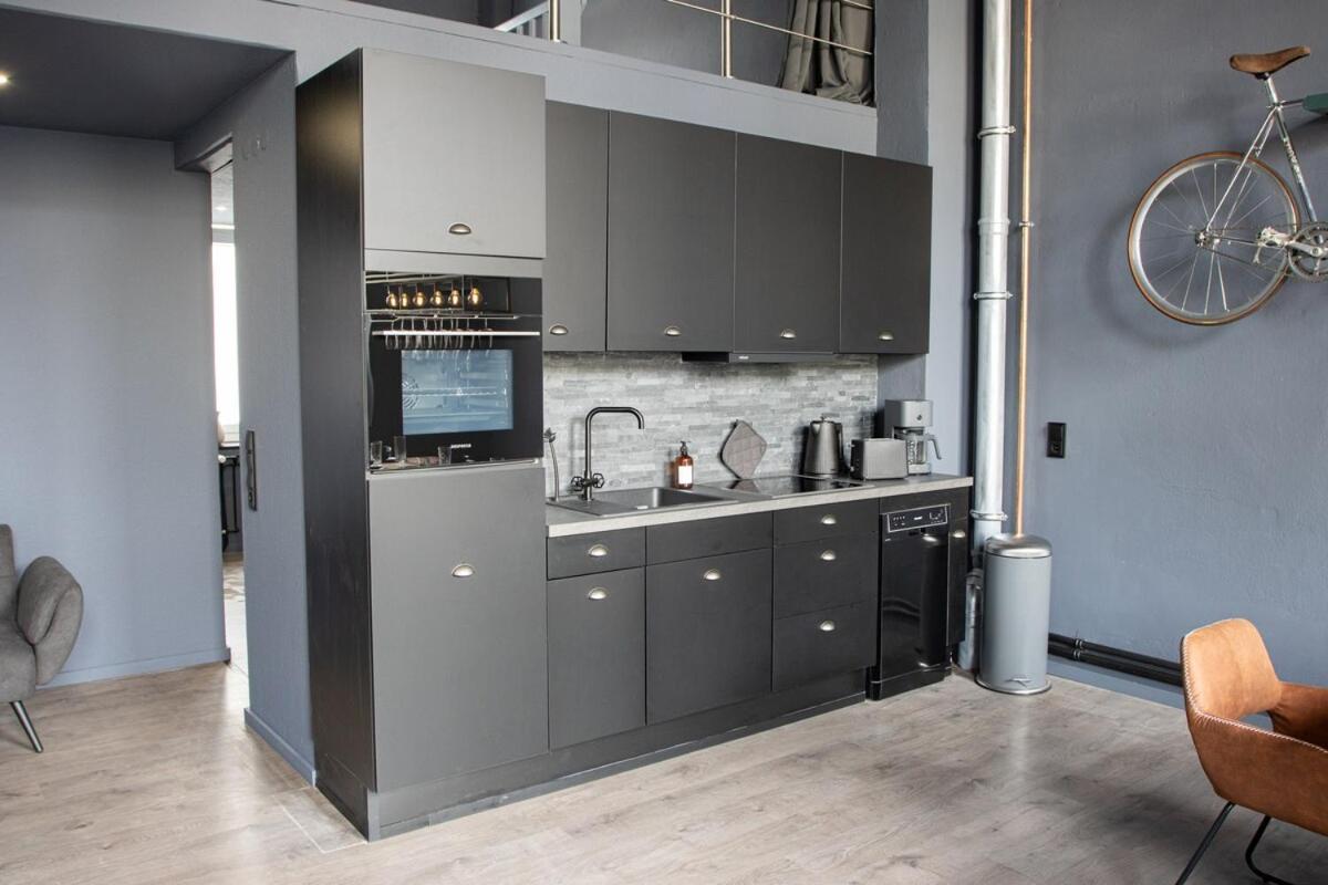 Industrial Loft 1904 - Free Parking - Netflix - Central
