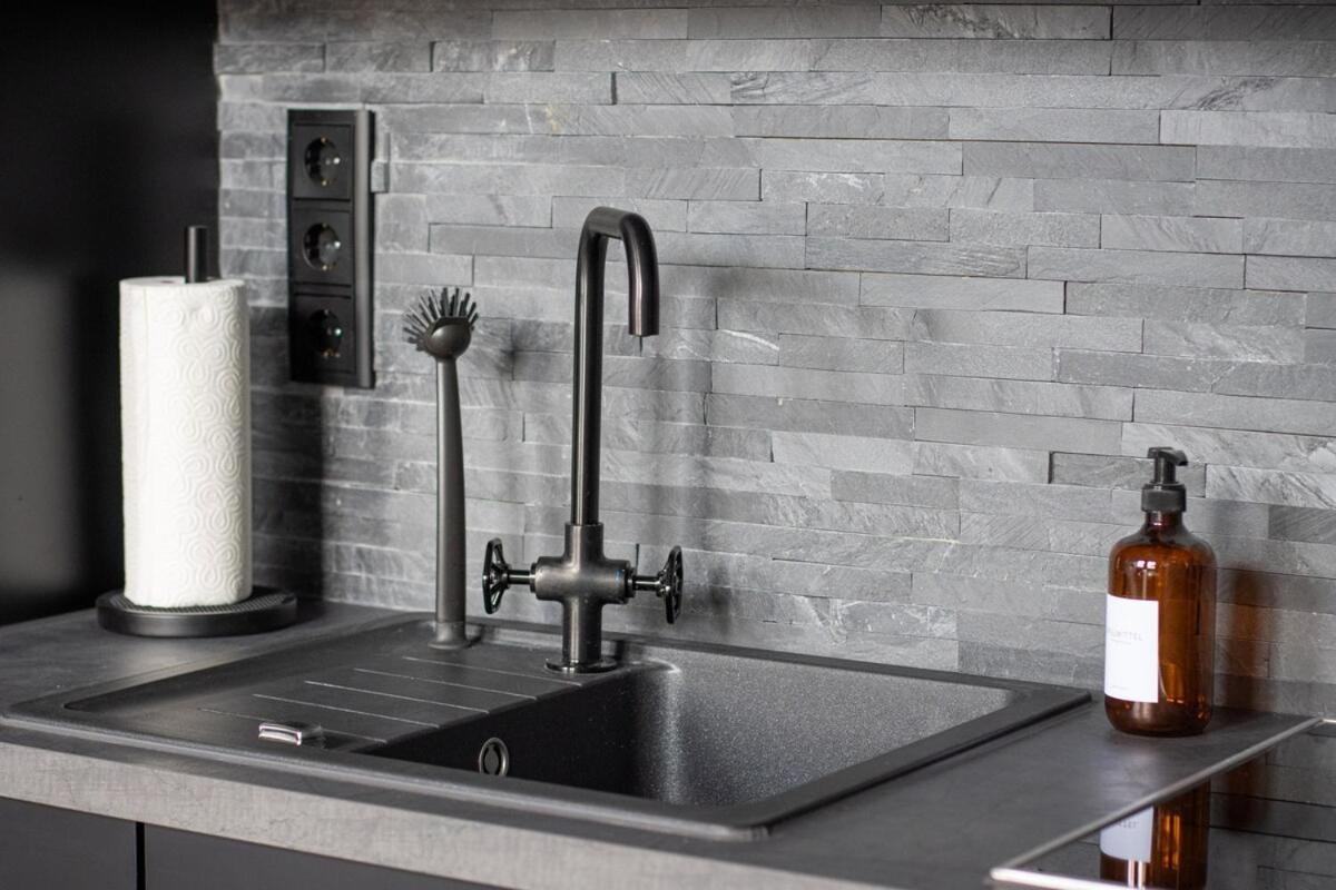 Industrial Loft 1904 - Free Parking - Netflix - Central