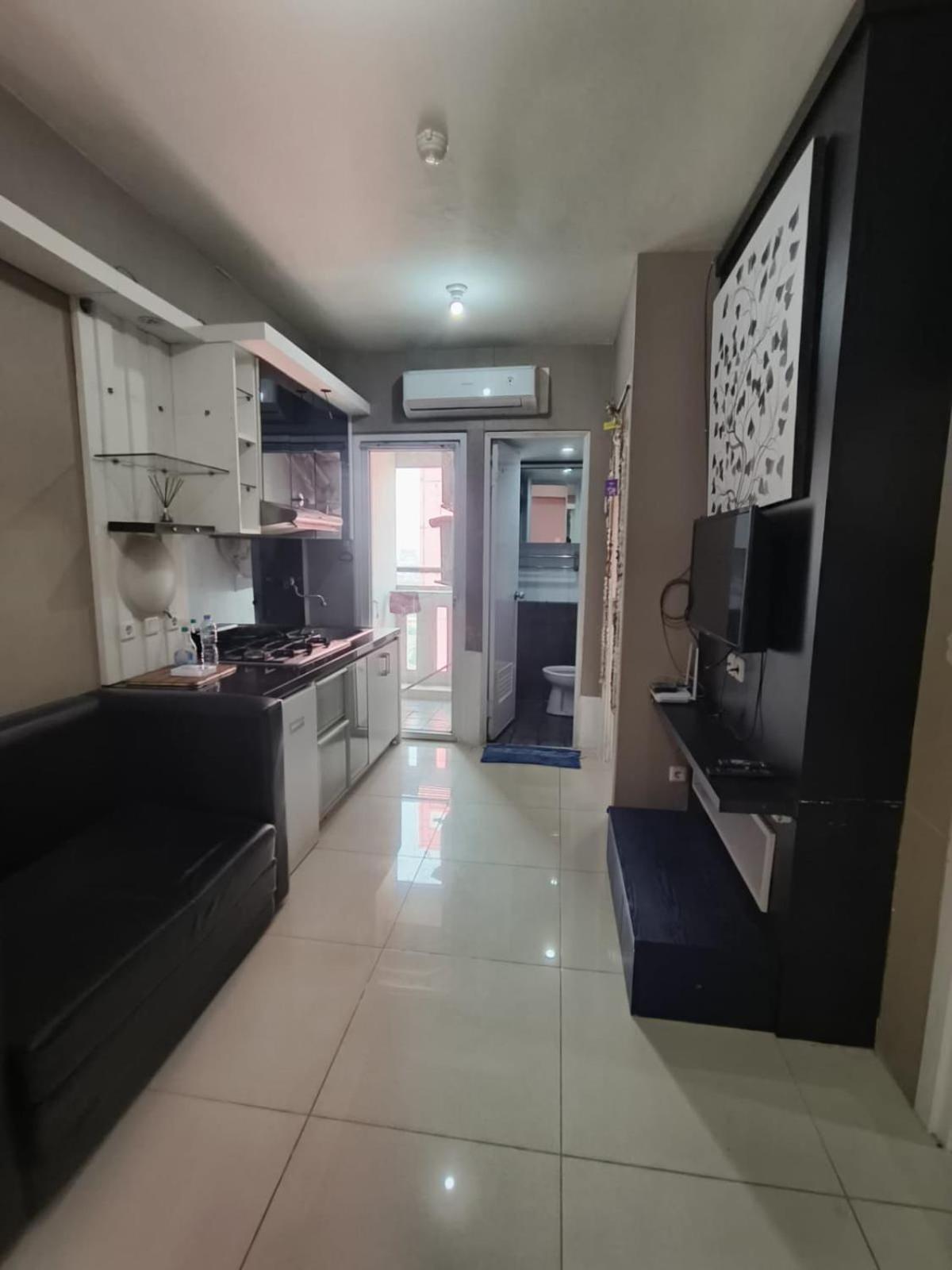 Apartemen Green Pramuka City