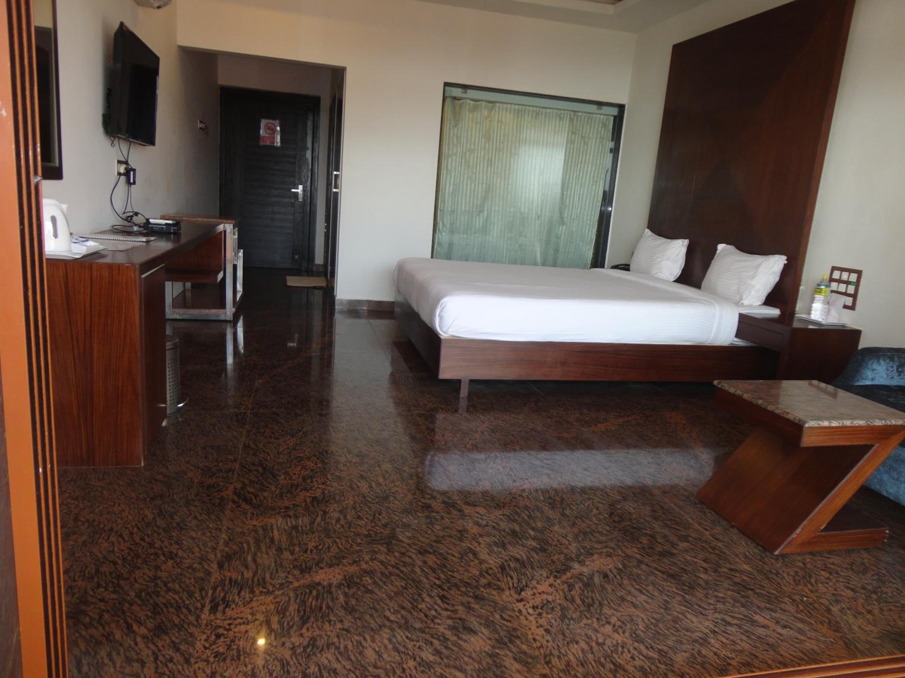 Kudle Beach View Resort And Spa Gokarna