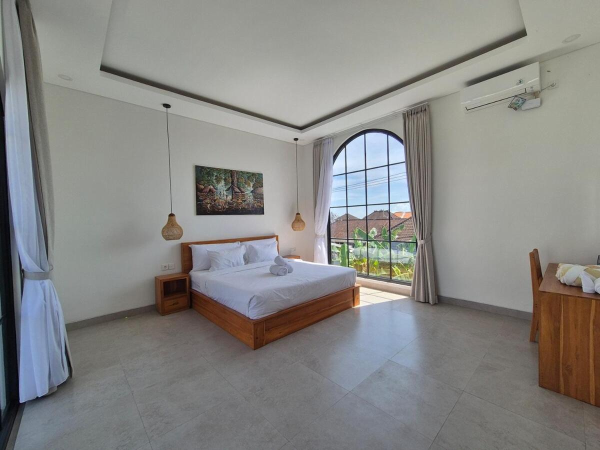 3BR Comfy Stylish Villa Coogee Canggu