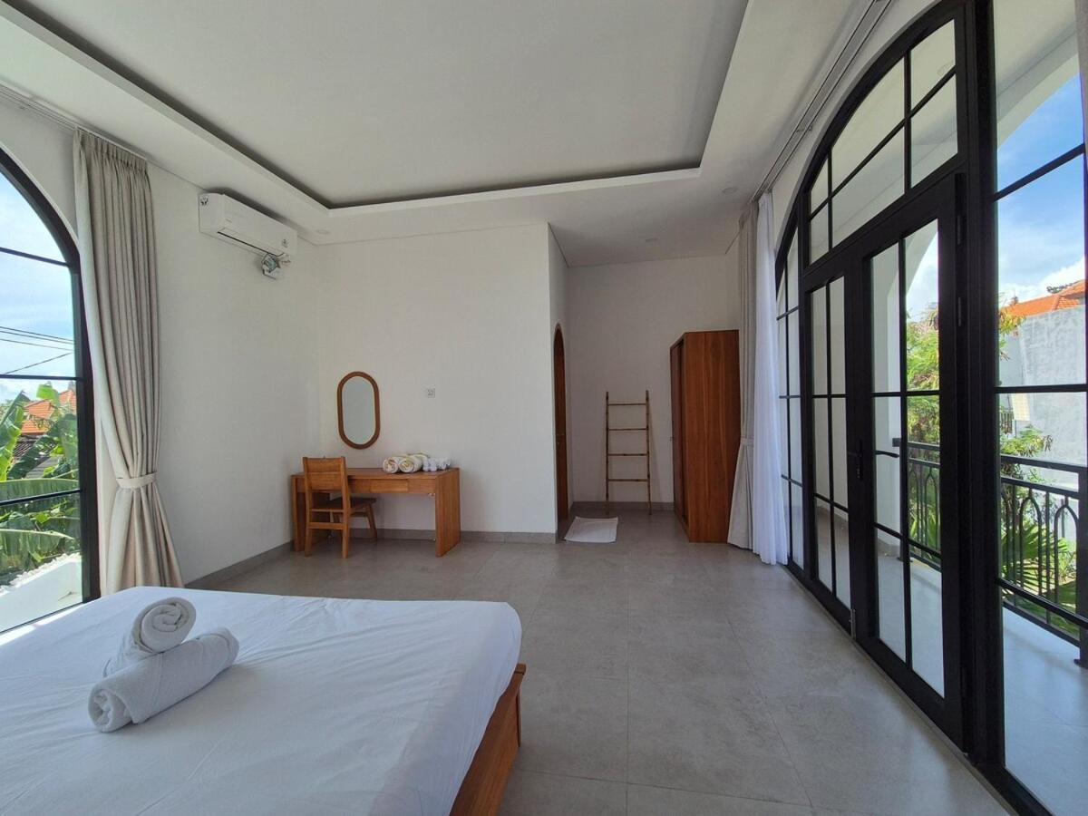 3BR Comfy Stylish Villa Coogee Canggu