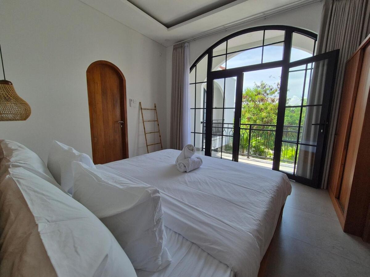 3BR Comfy Stylish Villa Coogee Canggu