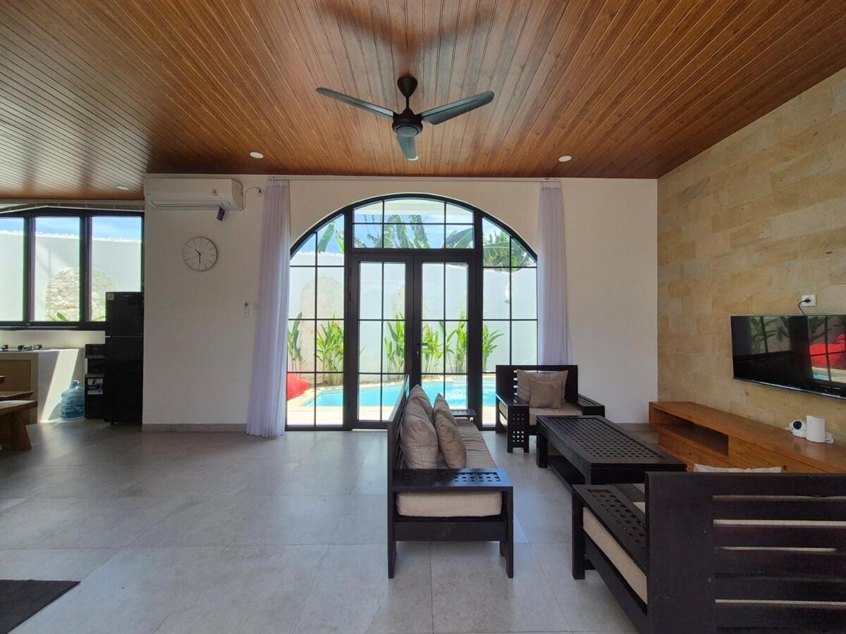3BR Comfy Stylish Villa Coogee Canggu
