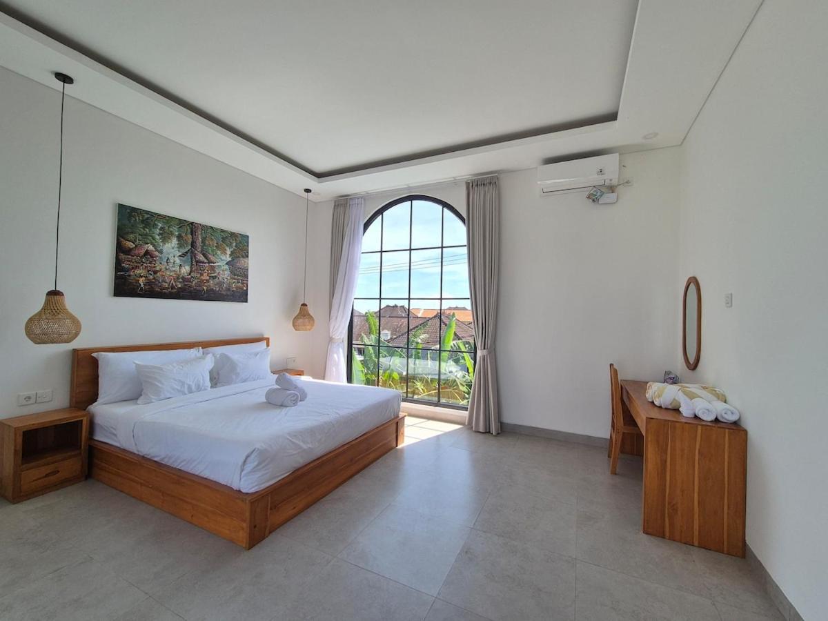 3BR Comfy Stylish Villa Coogee Canggu