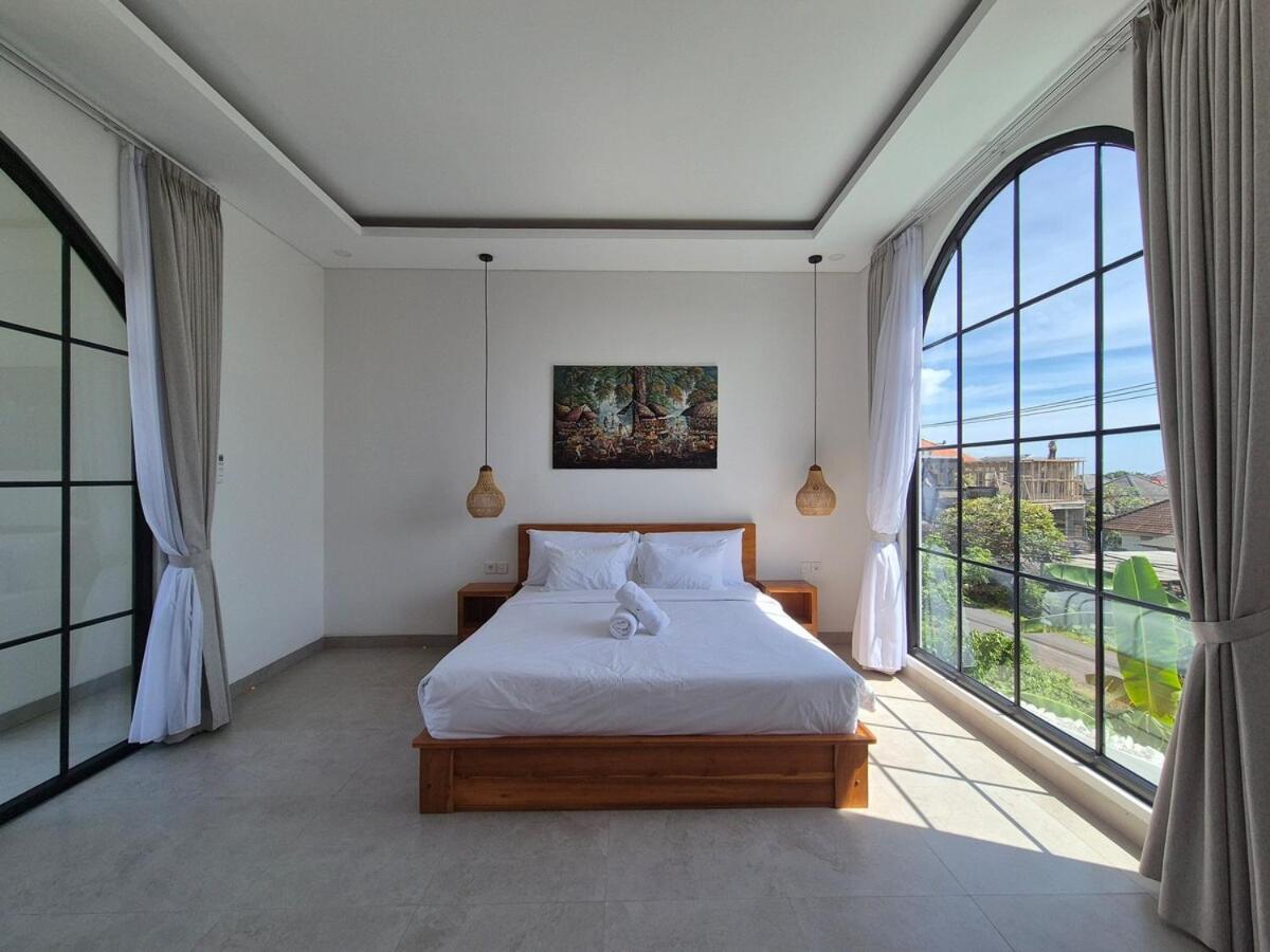 3BR Comfy Stylish Villa Coogee Canggu