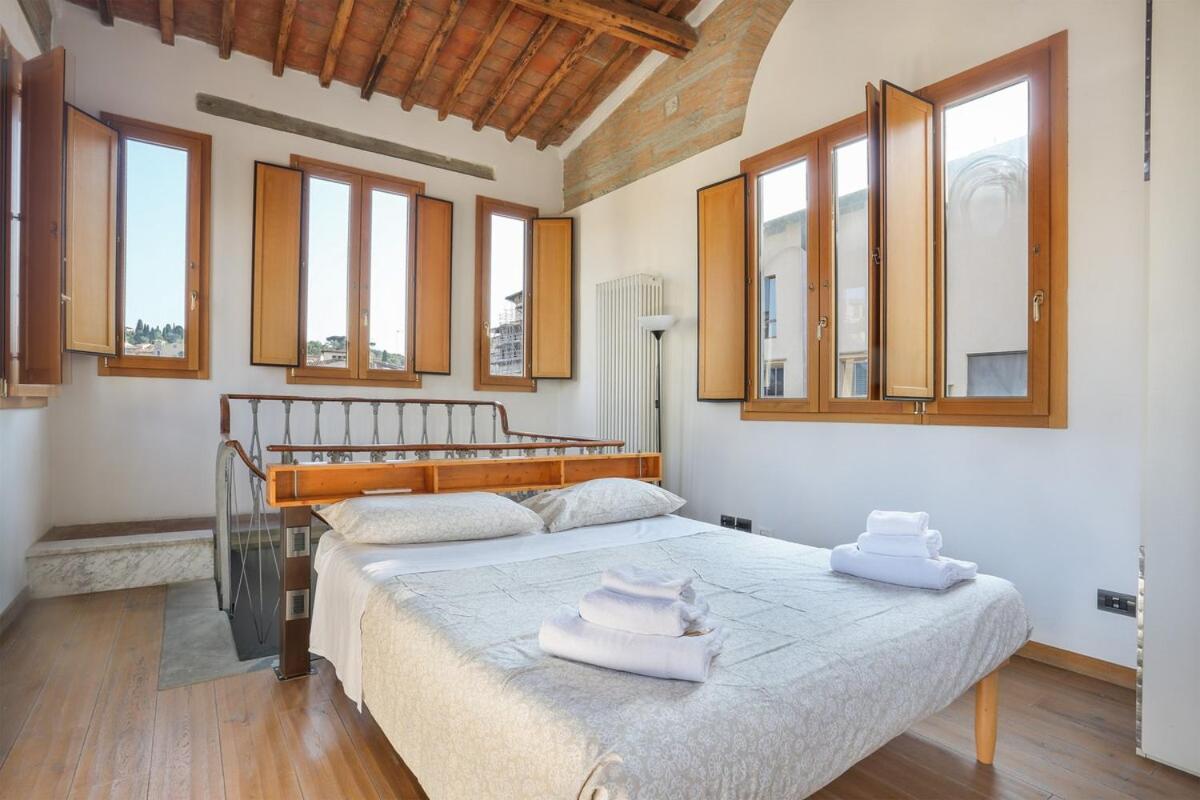 The Tower Suite next to Uffizi Gallery