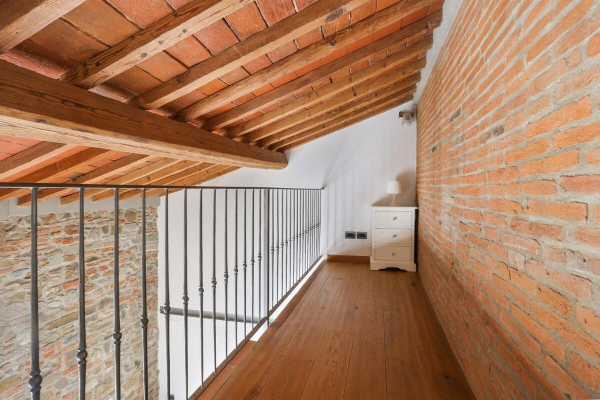 The Tower Suite next to Uffizi Gallery