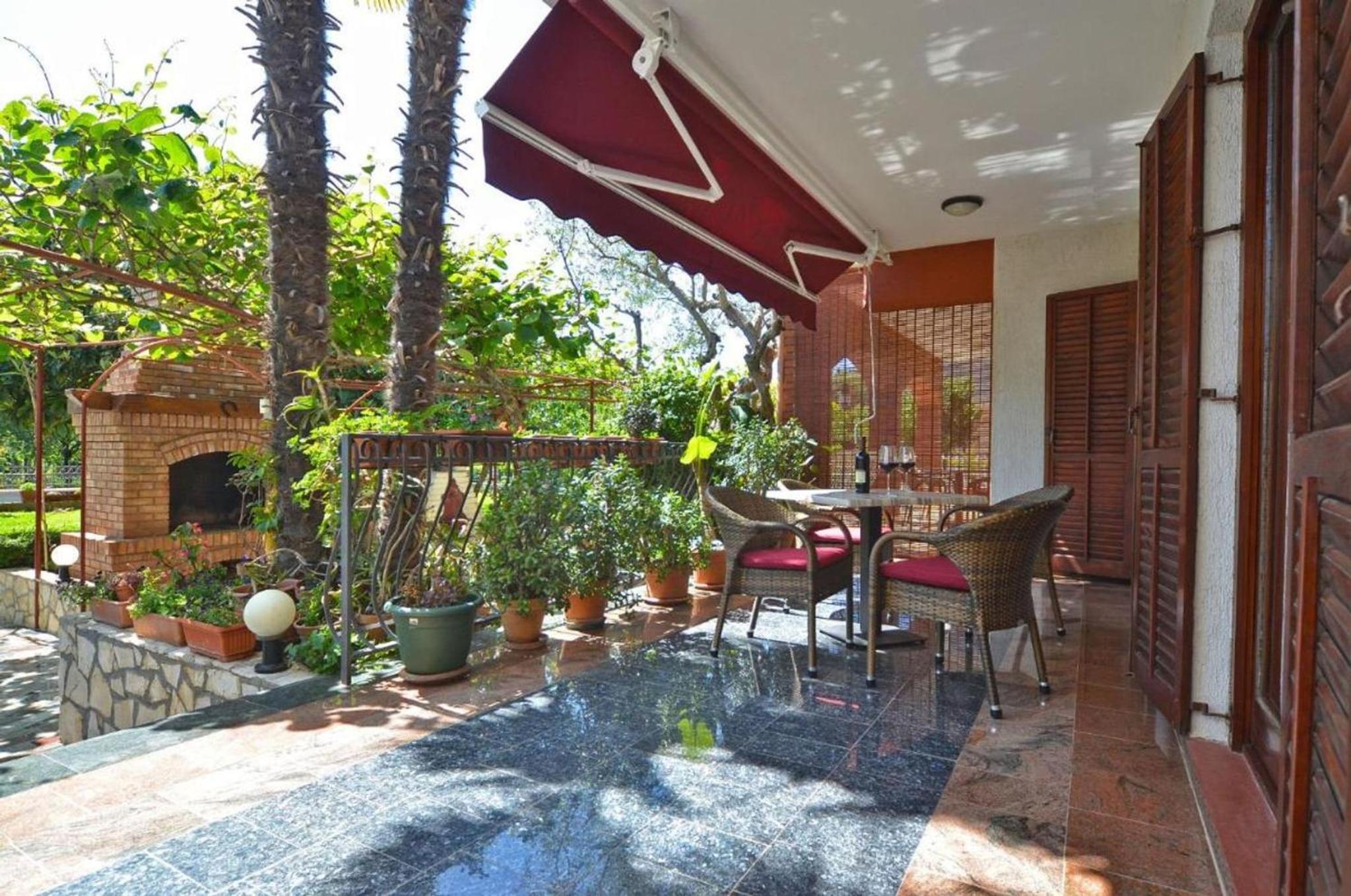 Ground floor retreat with bbq